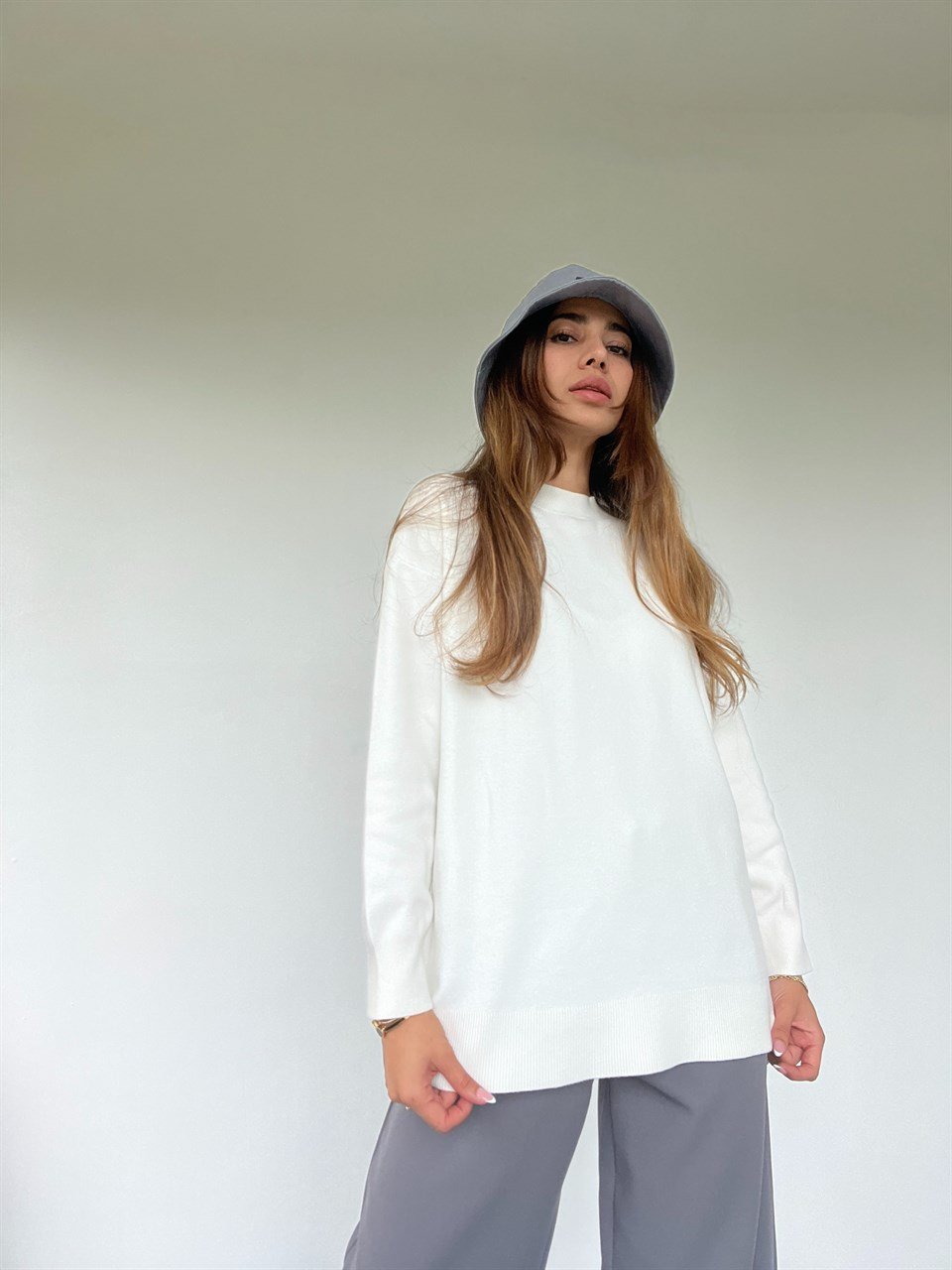 Beyaz Yumuşak Dokulu Kazak