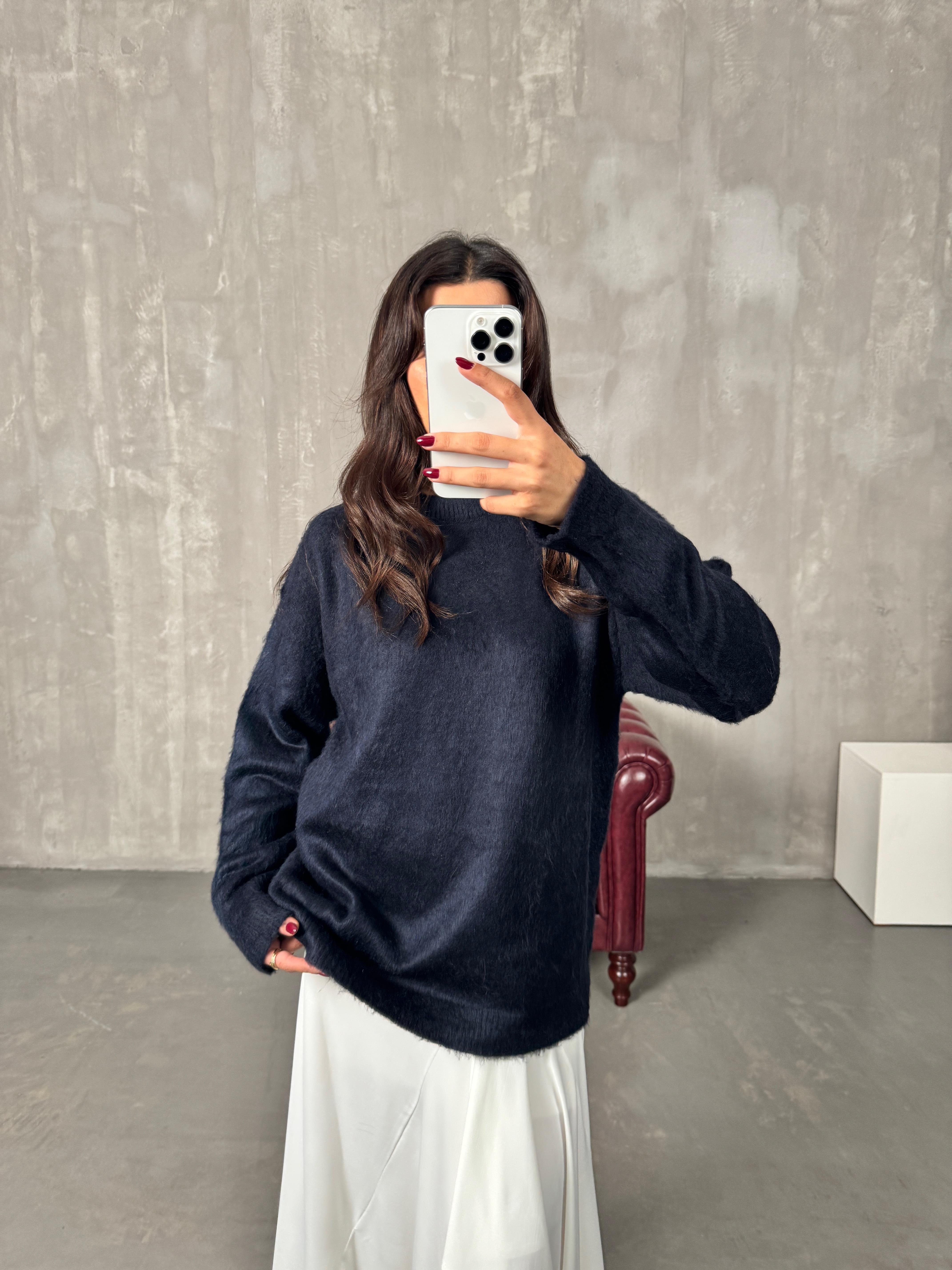 MD Lacivert Muadil Sakallı Kazak