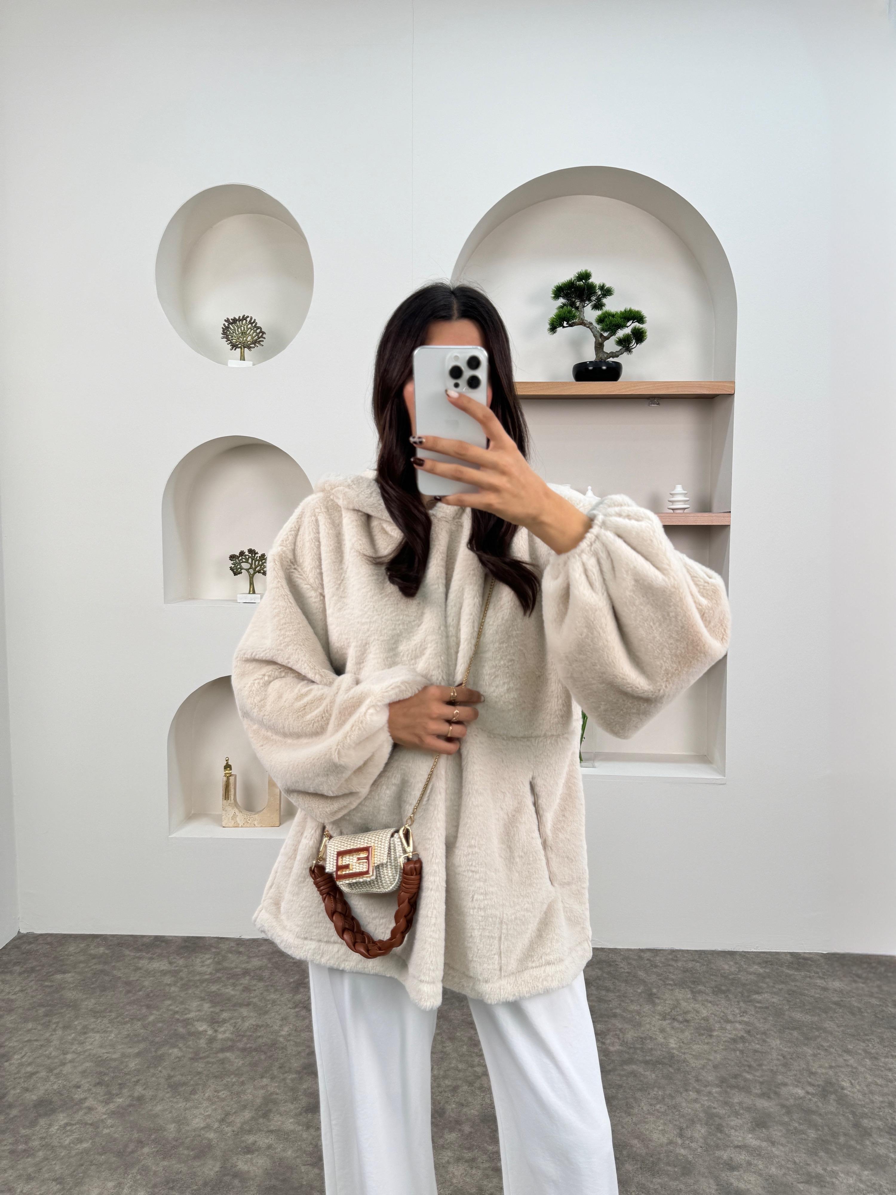 MD Taş Peluş Oversize Kapüşonlu Sweatshirt