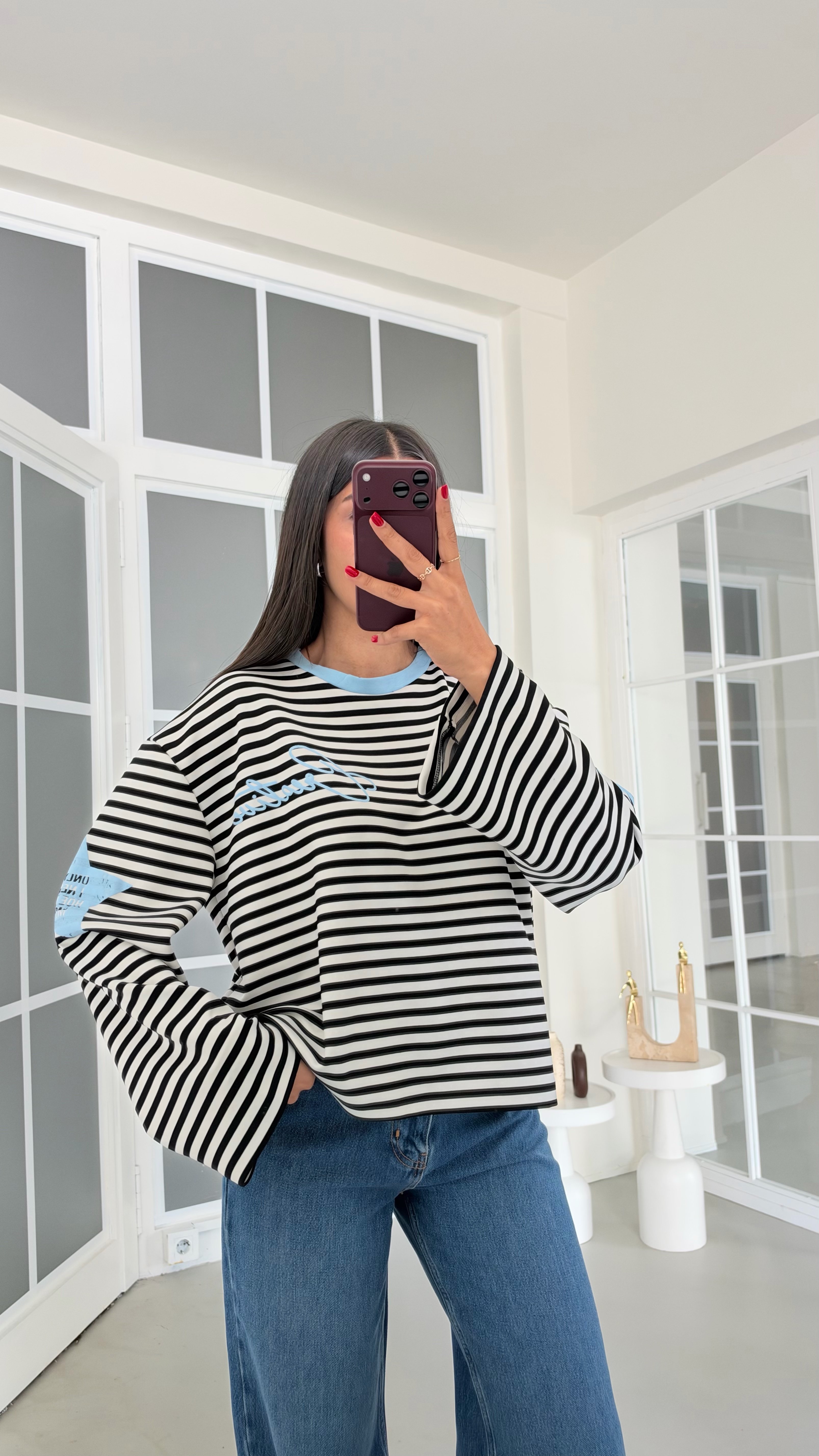 Mavi Şeritli Modal Kumaş Kol Yıldız Baskılı Sweatshirt GAUS-02287 GAUS-02121GAUSSWEATSHIRTGAUS-02287