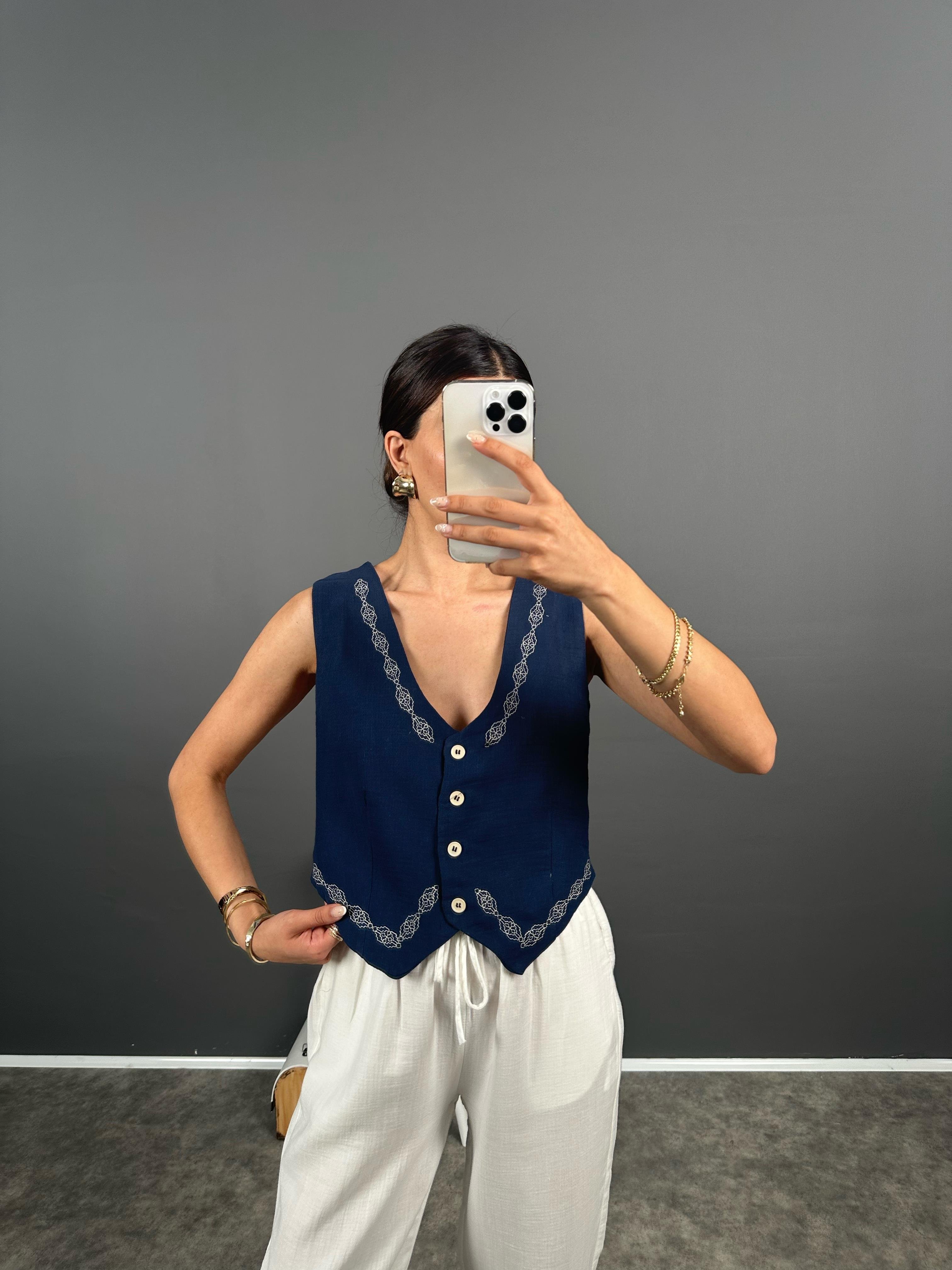 Olist Lacivert Nakışlı Astarlı Yelek GausYELEKGU008419