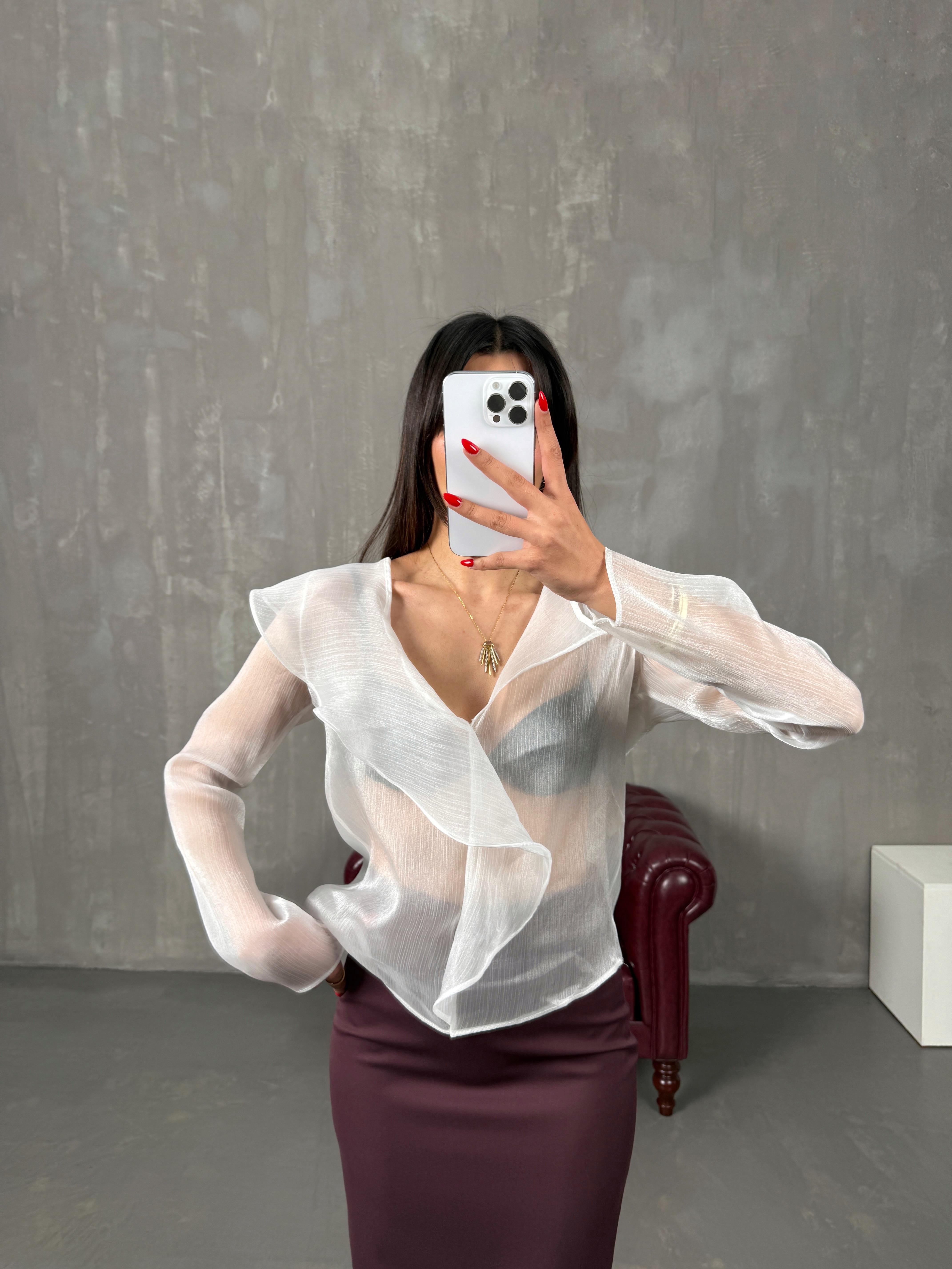 جافا بلوزة شفافة لون أبيض مُعادل لإم دي