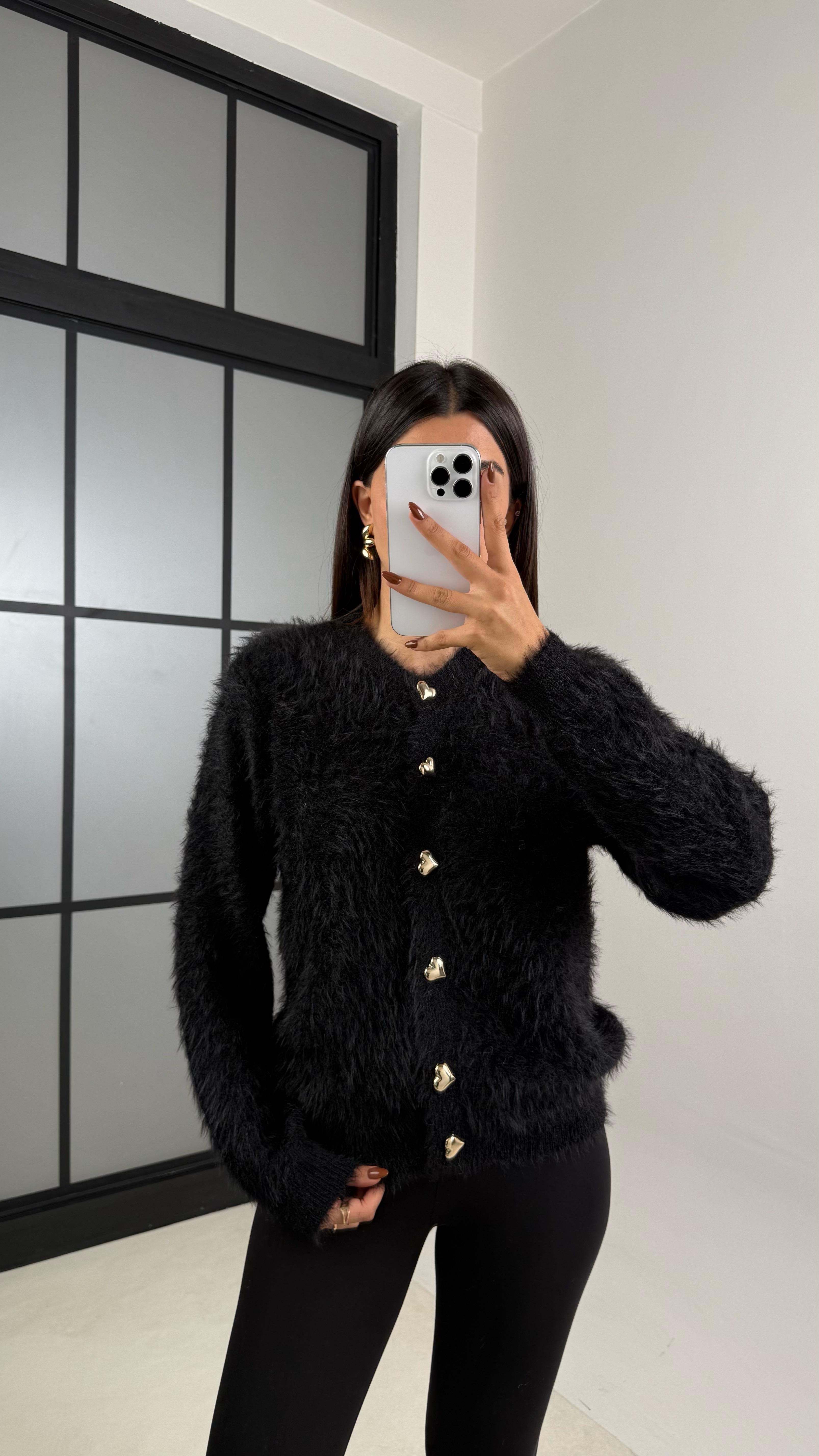 Siyah Kalp Düğme Detaylı Yumuşak Dokulu Hırka GAUS-00144GAUS الكارديغان  GAUS-00144