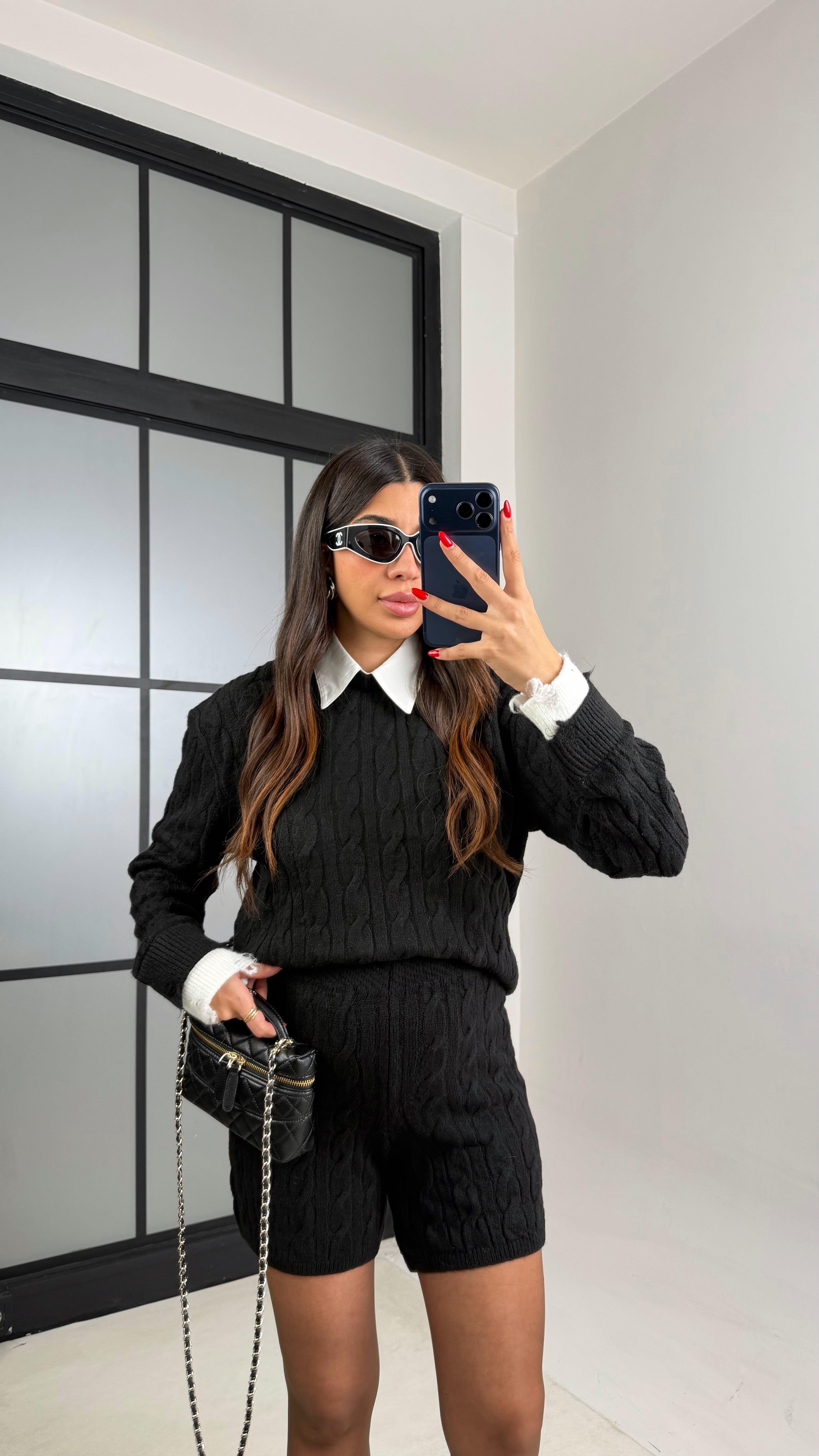 Siyah Gömlek Detaylı Kazak Şort Saç Örgülü Takım GAUS-01046GAUSTAKIMGAUS-01046