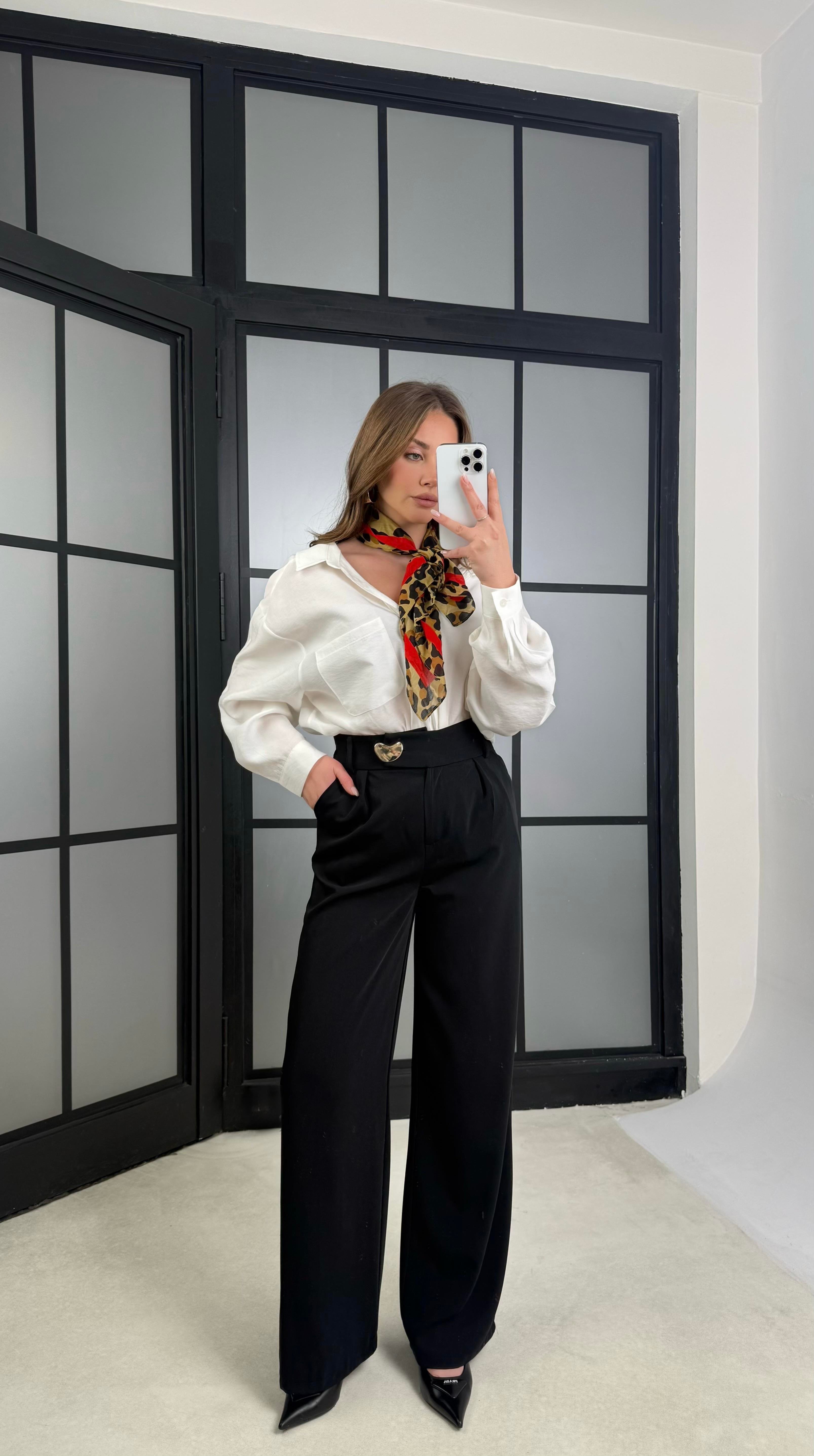 Siyah Gold Toka Detaylı Pantolon GAUS-01168GAUSPantsGAUS-01168
