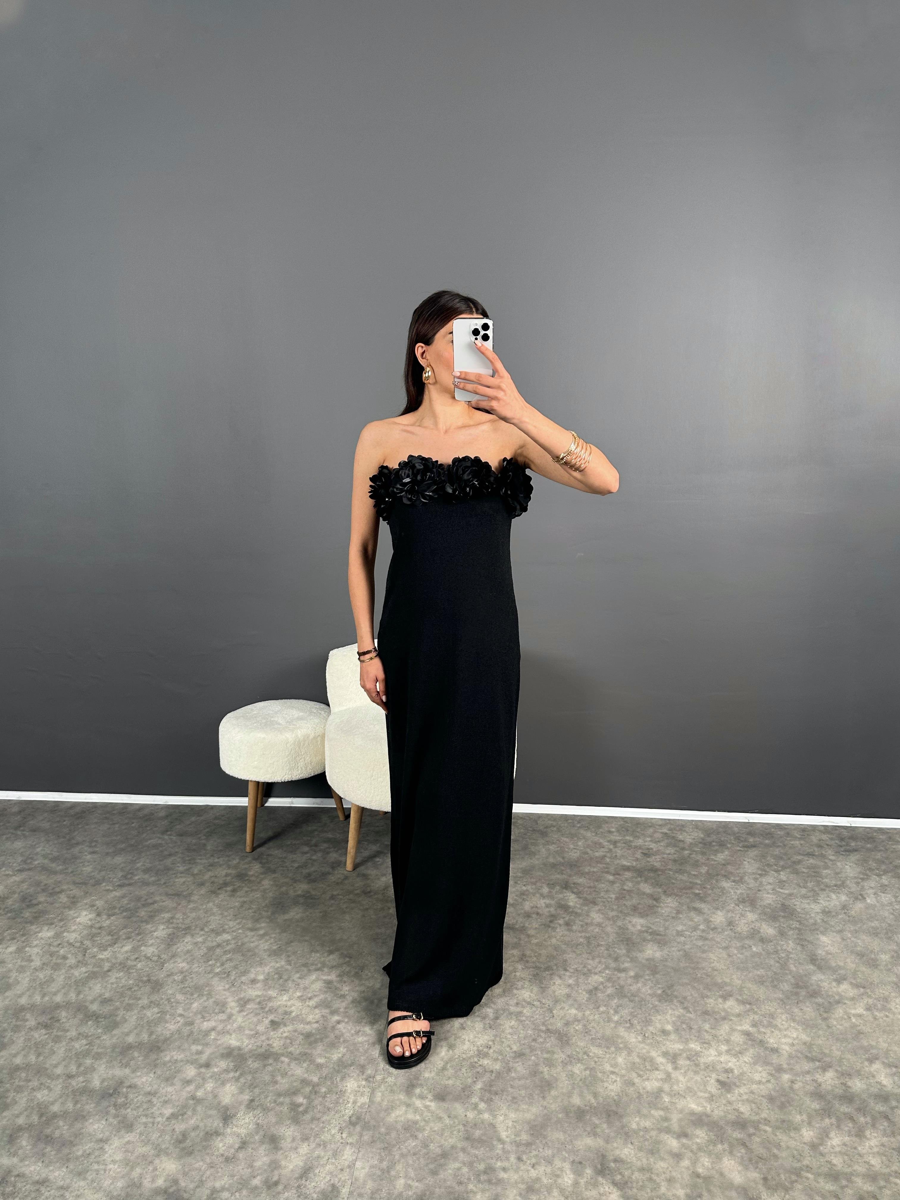 Look Siyah Gül Detaylı Straplez Astarlı ElbiseGausELBİSEGU007947
