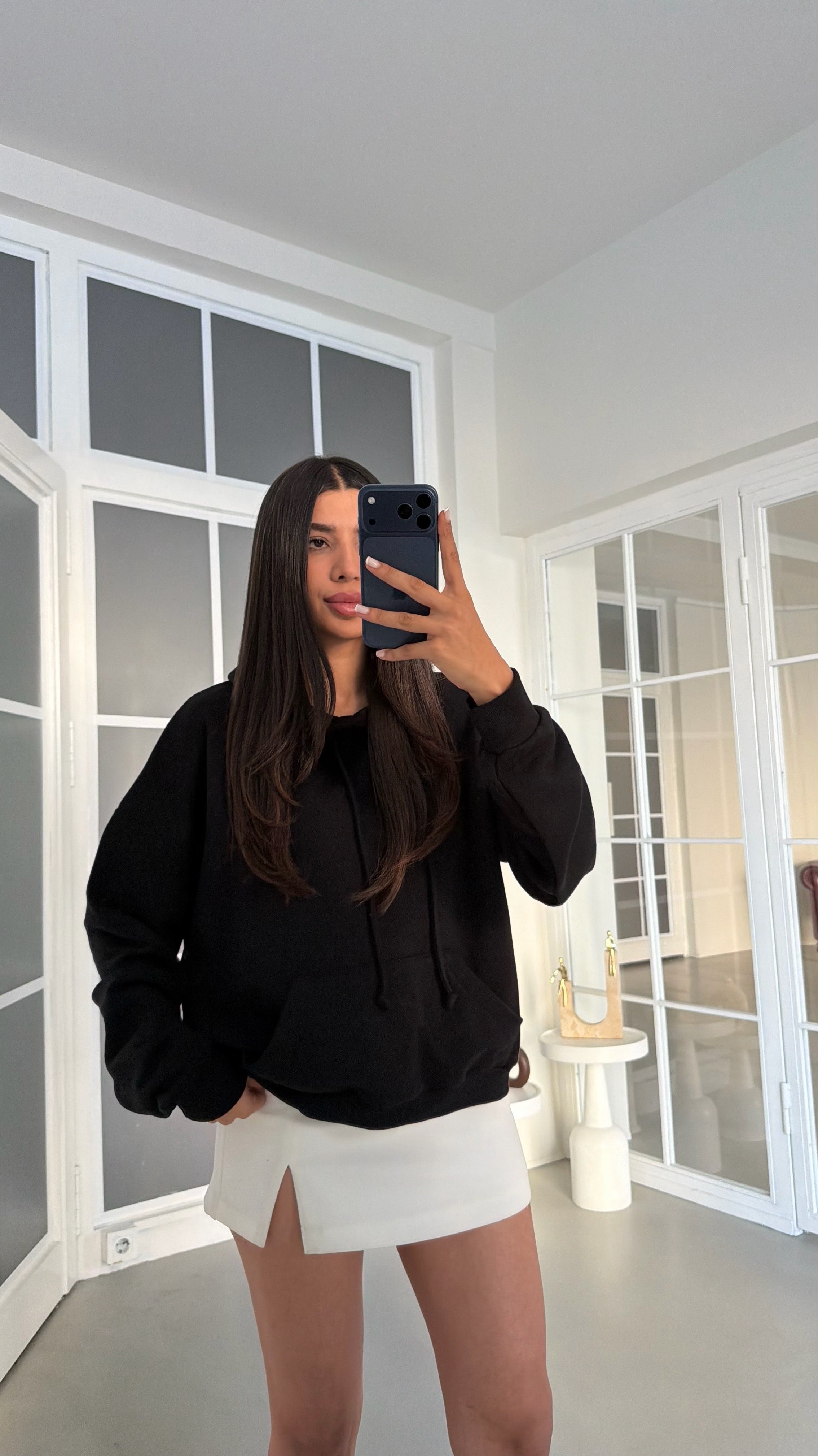 Siyah Kanat İşlemeli Kapüşonlu Sweatshirt GAUS-02052GAUSSweatshirtGAUS-02052