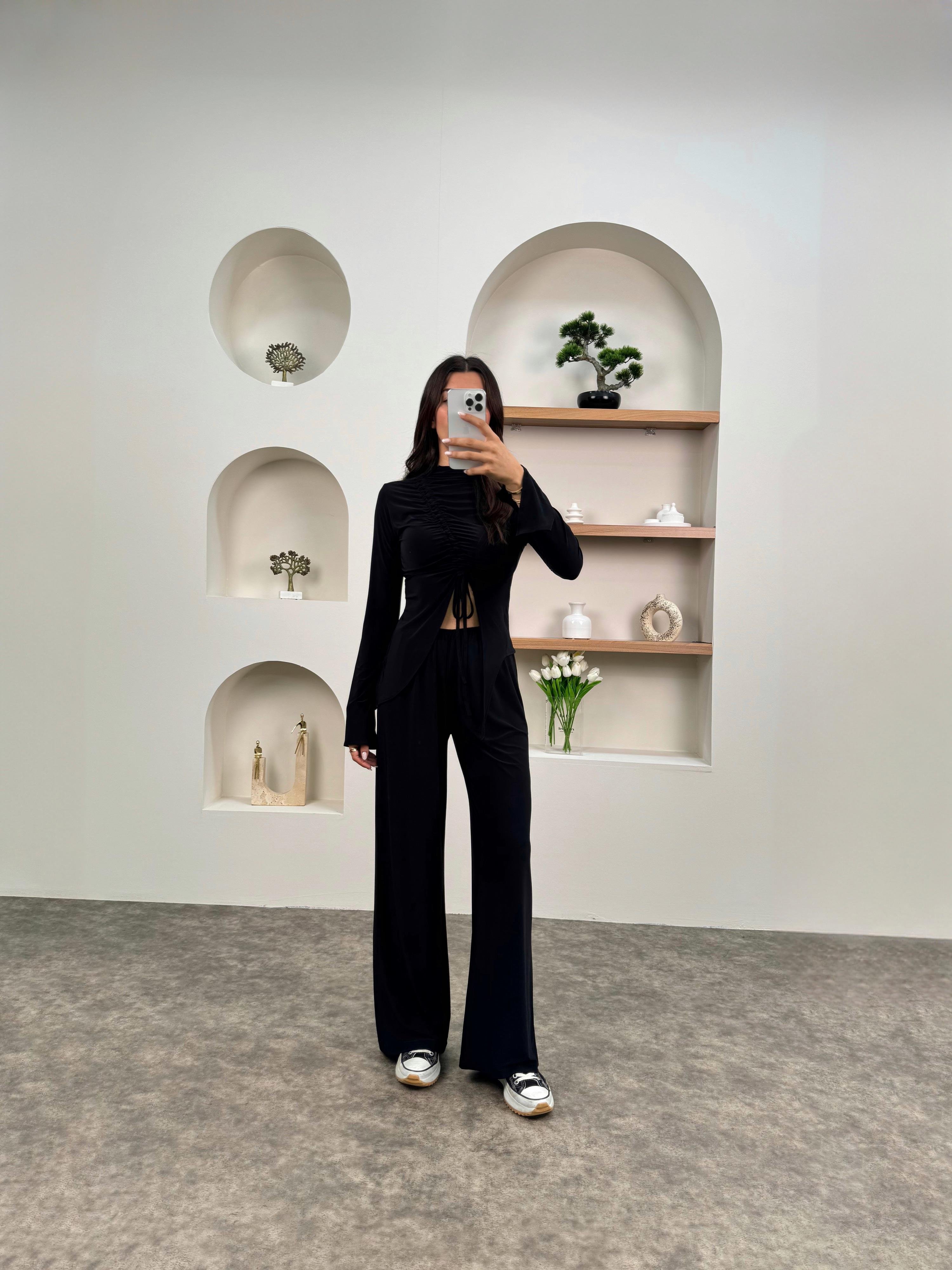 Katty Siyah Sandy Kumaş Büzgülü Üst Alt TakımGAUSTAKIMGU00903414