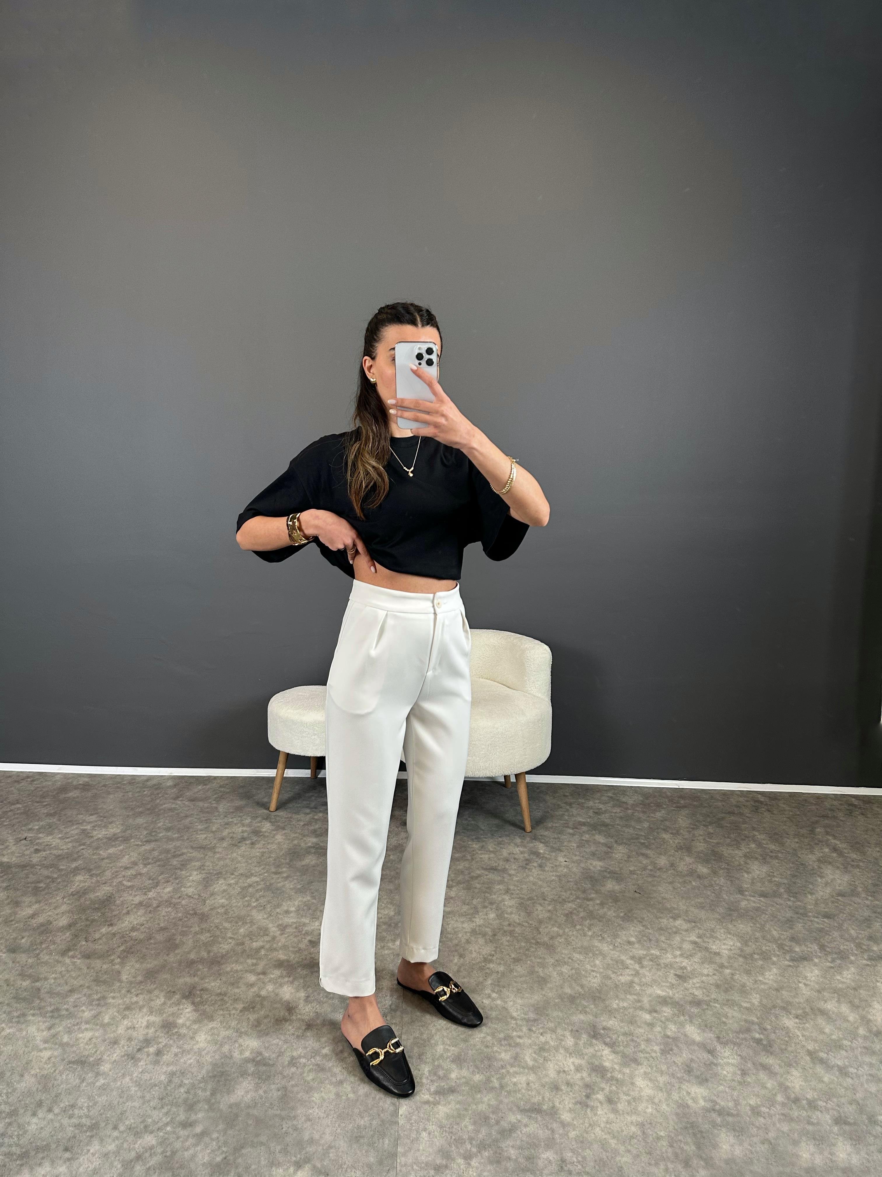 بنطال أبيض قصة جزرية بدون حزام 