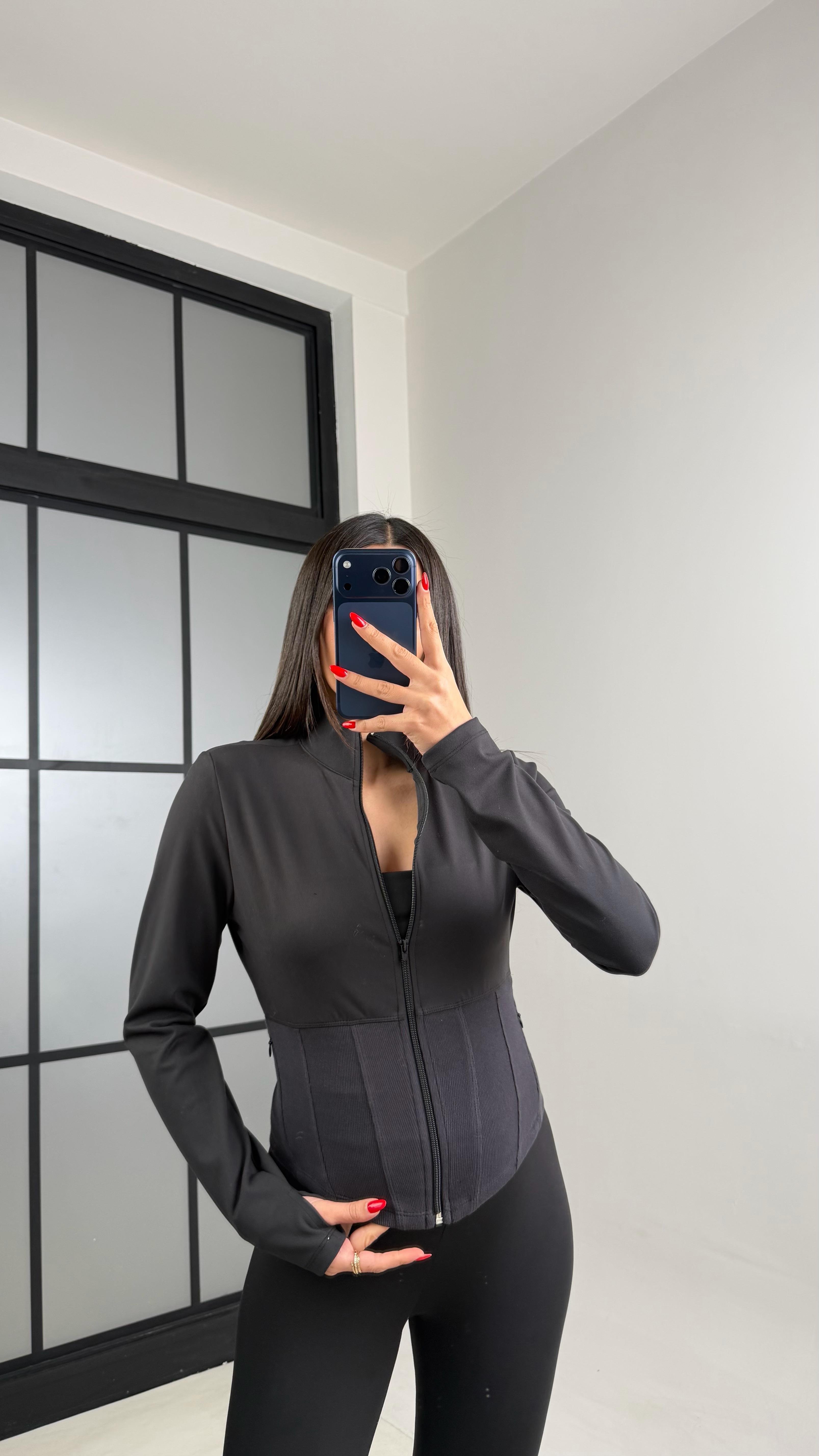 Siyah Korse Detaylı Muadil Hırka GAUS-00961GAUSHIRKAGAUS-00961