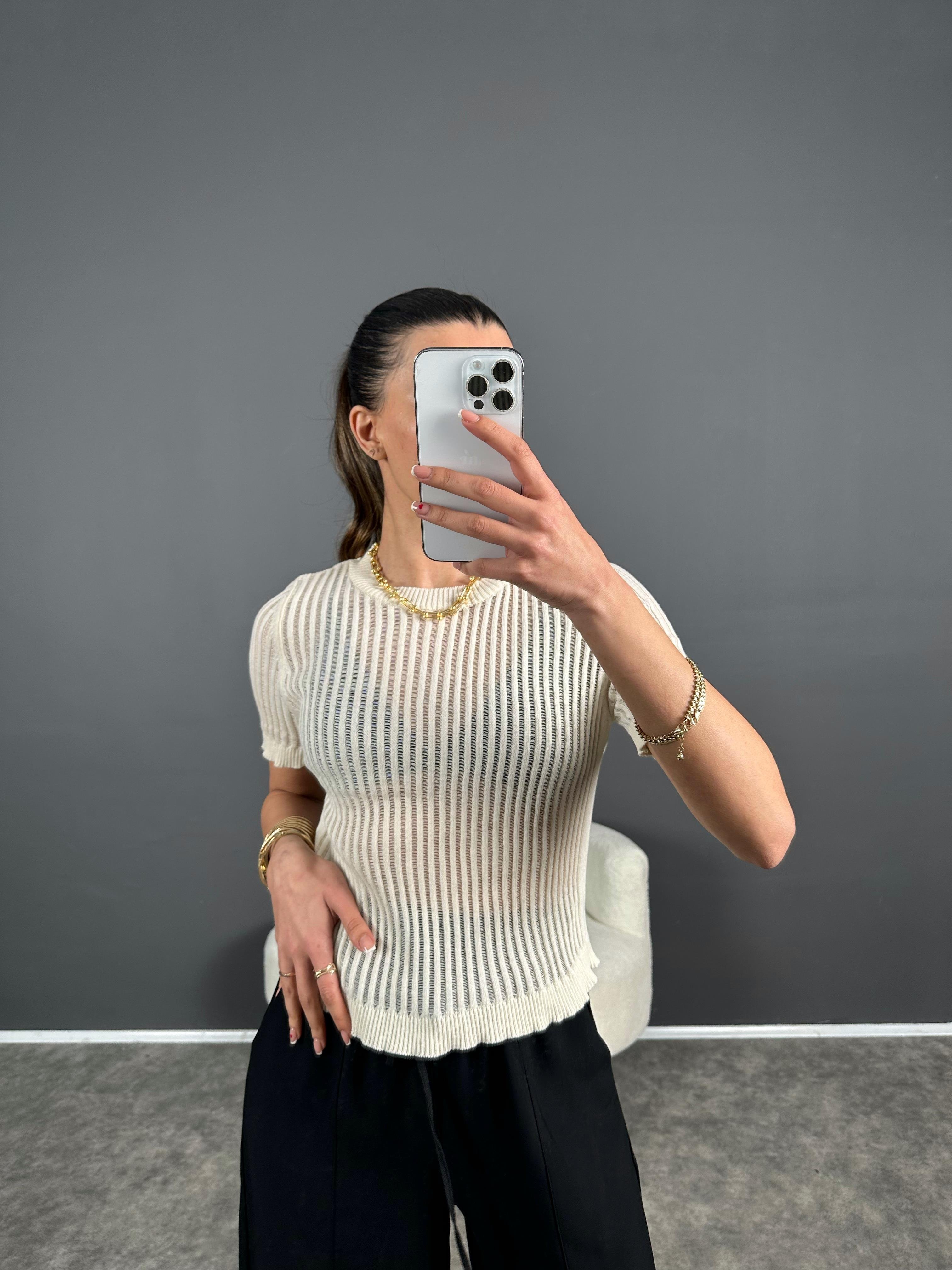 Taş Transparan Kısa Kol Triko