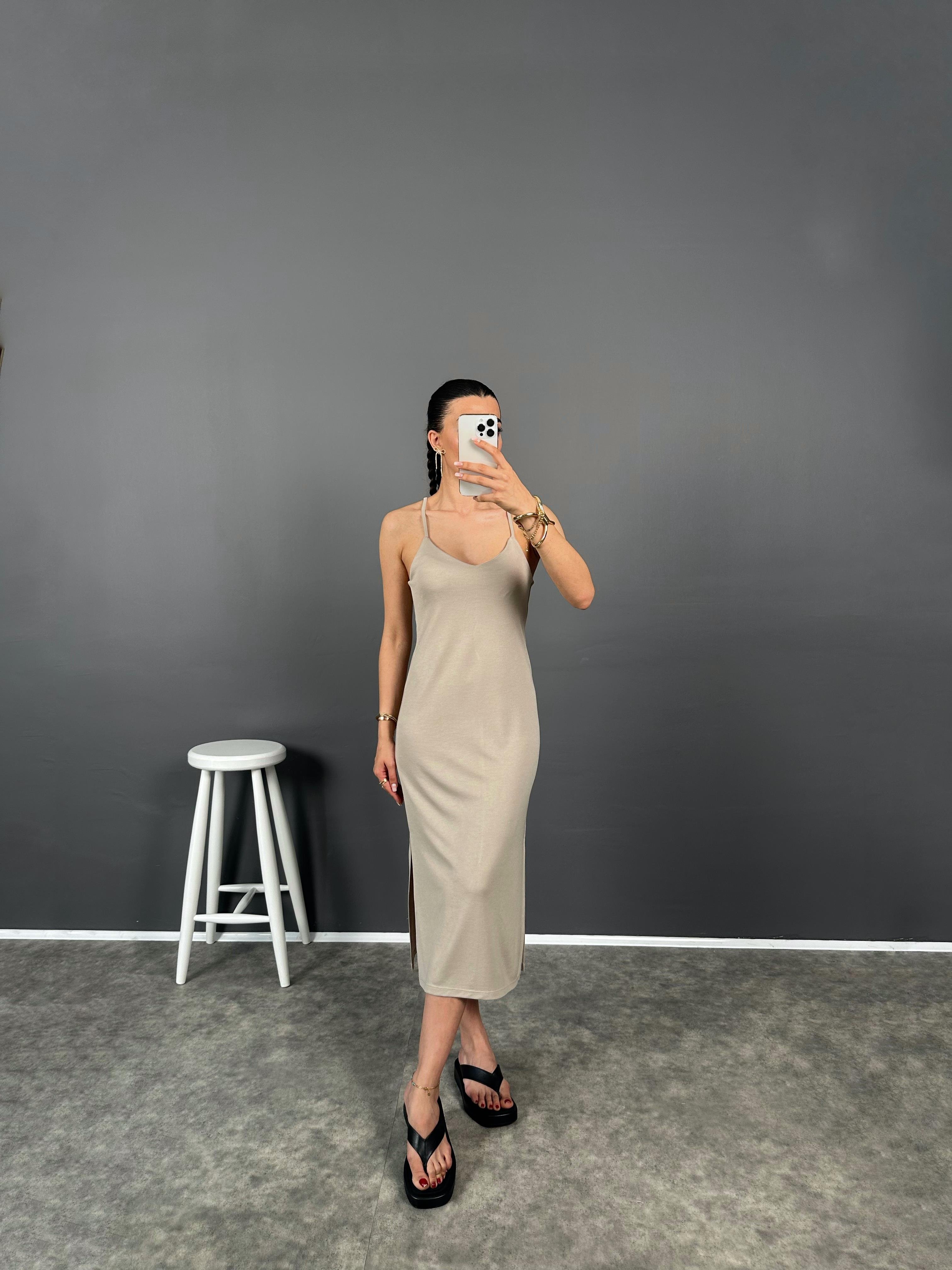 Karlee Taş İp Askılı Yırtmaçlı Elbise GausELBİSEGU008199