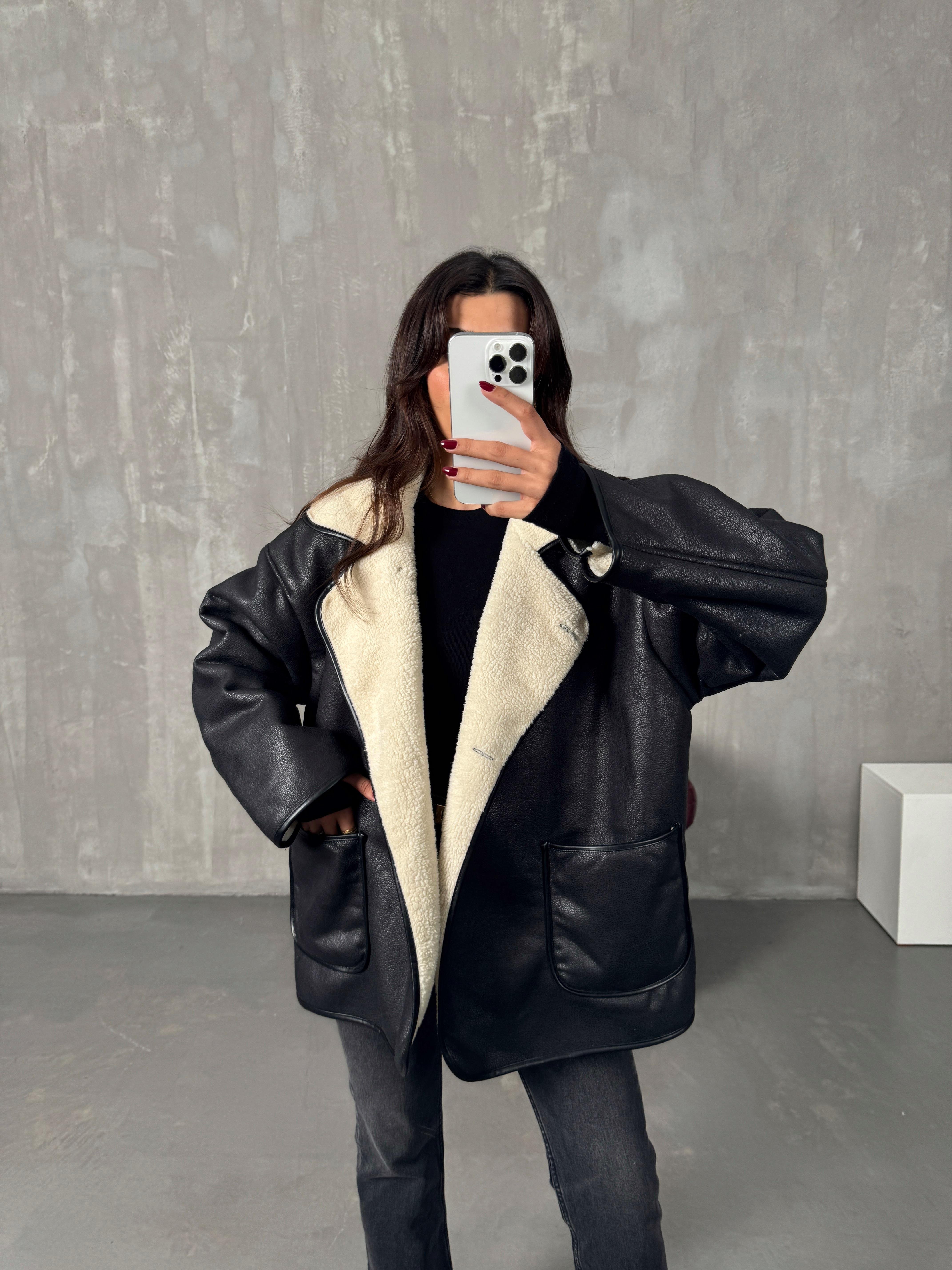 Rosen Siyah ZR Model Taş Kürklü Ceket