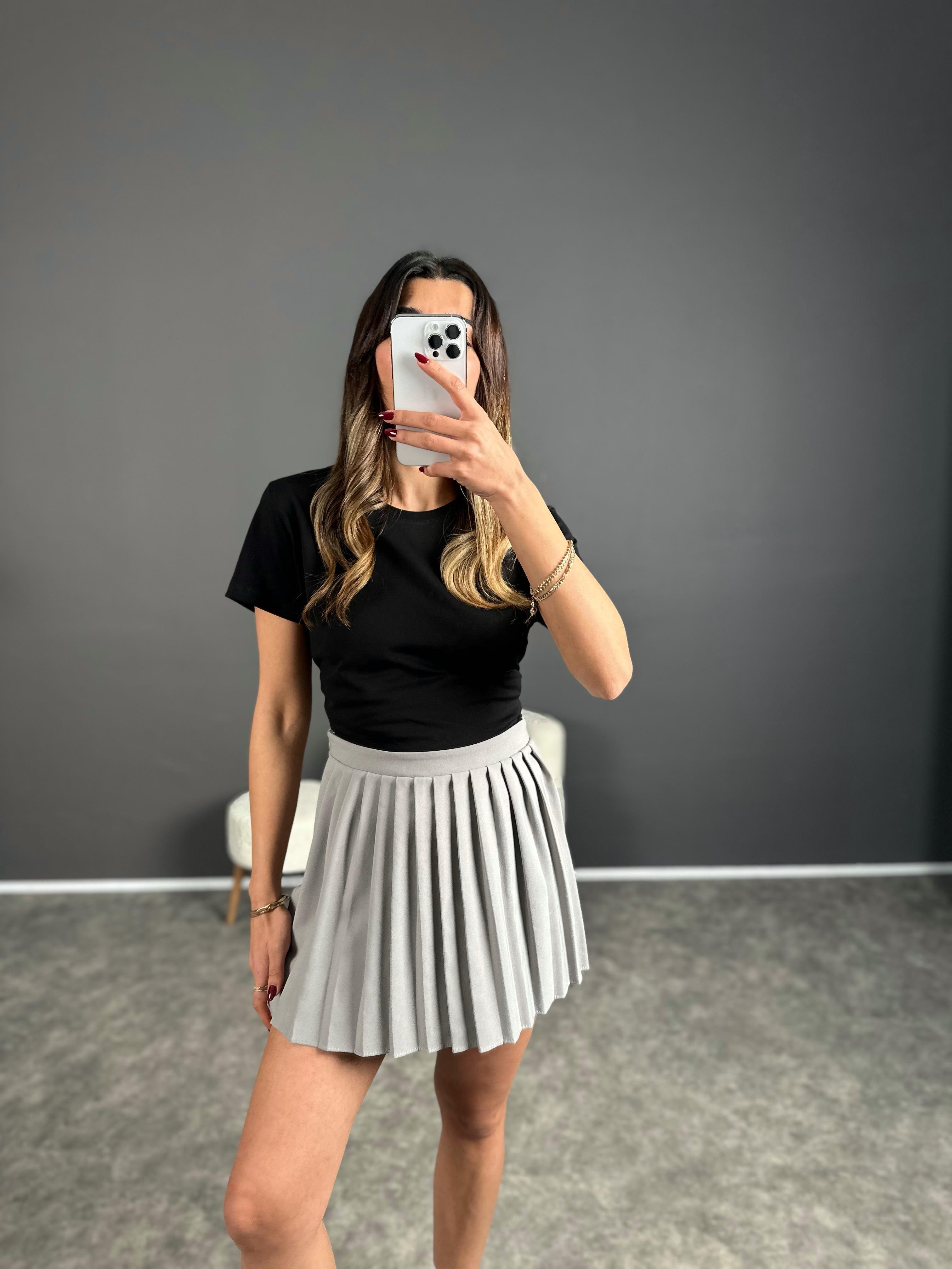 Kiew Gri Şortlu Pileli Etek 