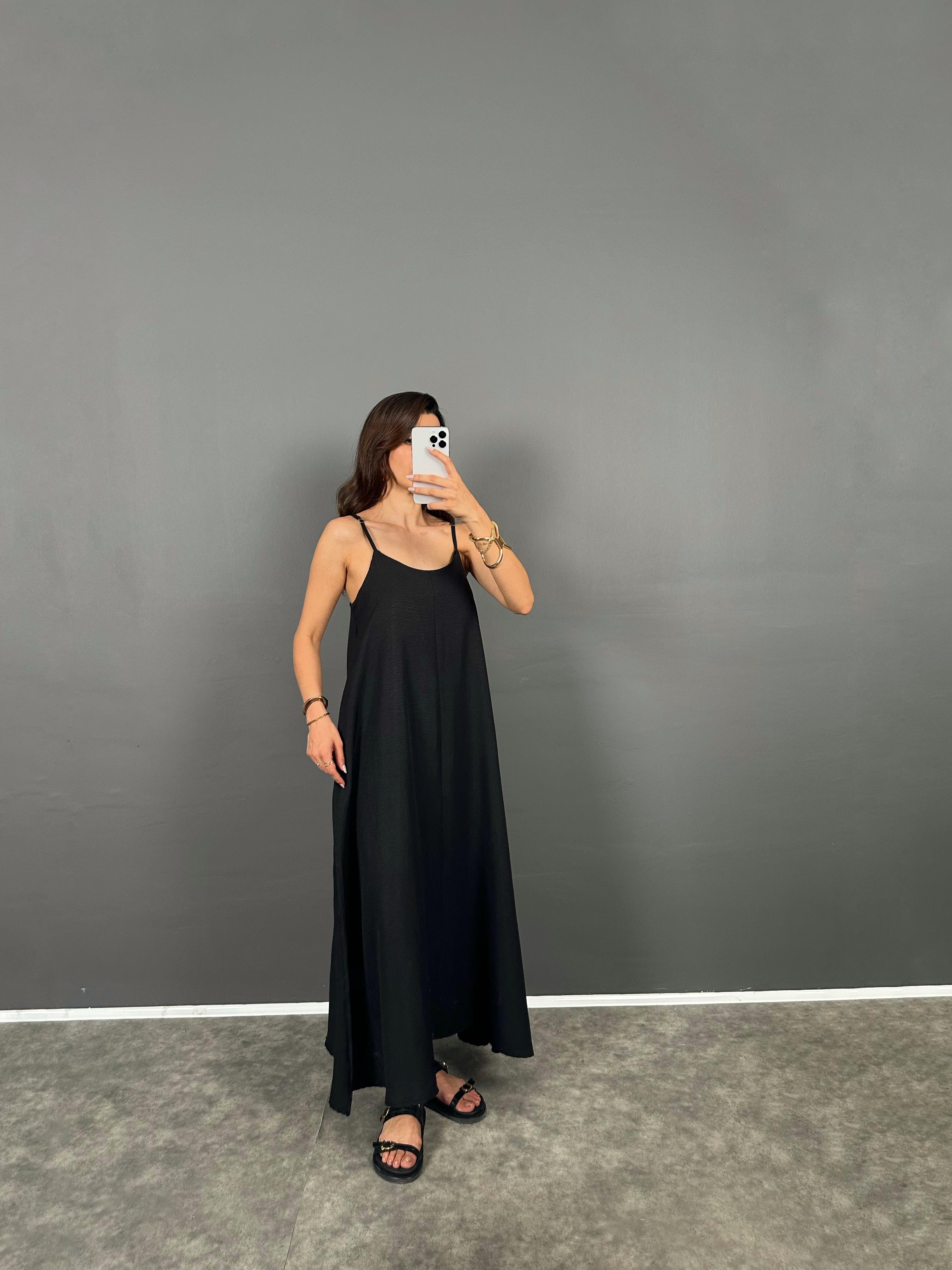 Olbi Siyah Askılı Rahat ElbiseGausELBİSEGU008812