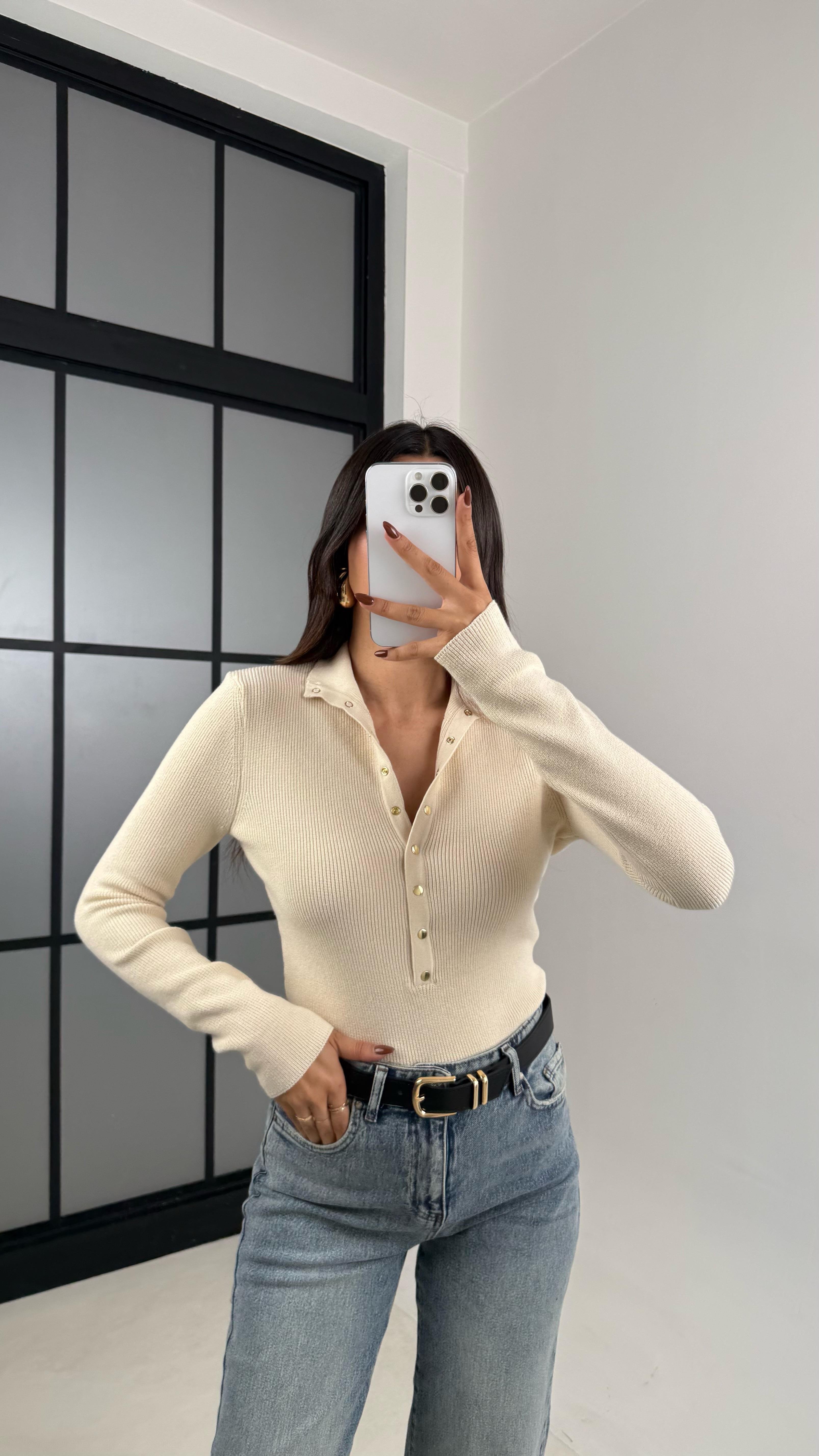 Krem Çıtçıt Düğmeli Boğazlı Triko Bluz GAUS-00207GAUSالبلوزات GAUS-00207