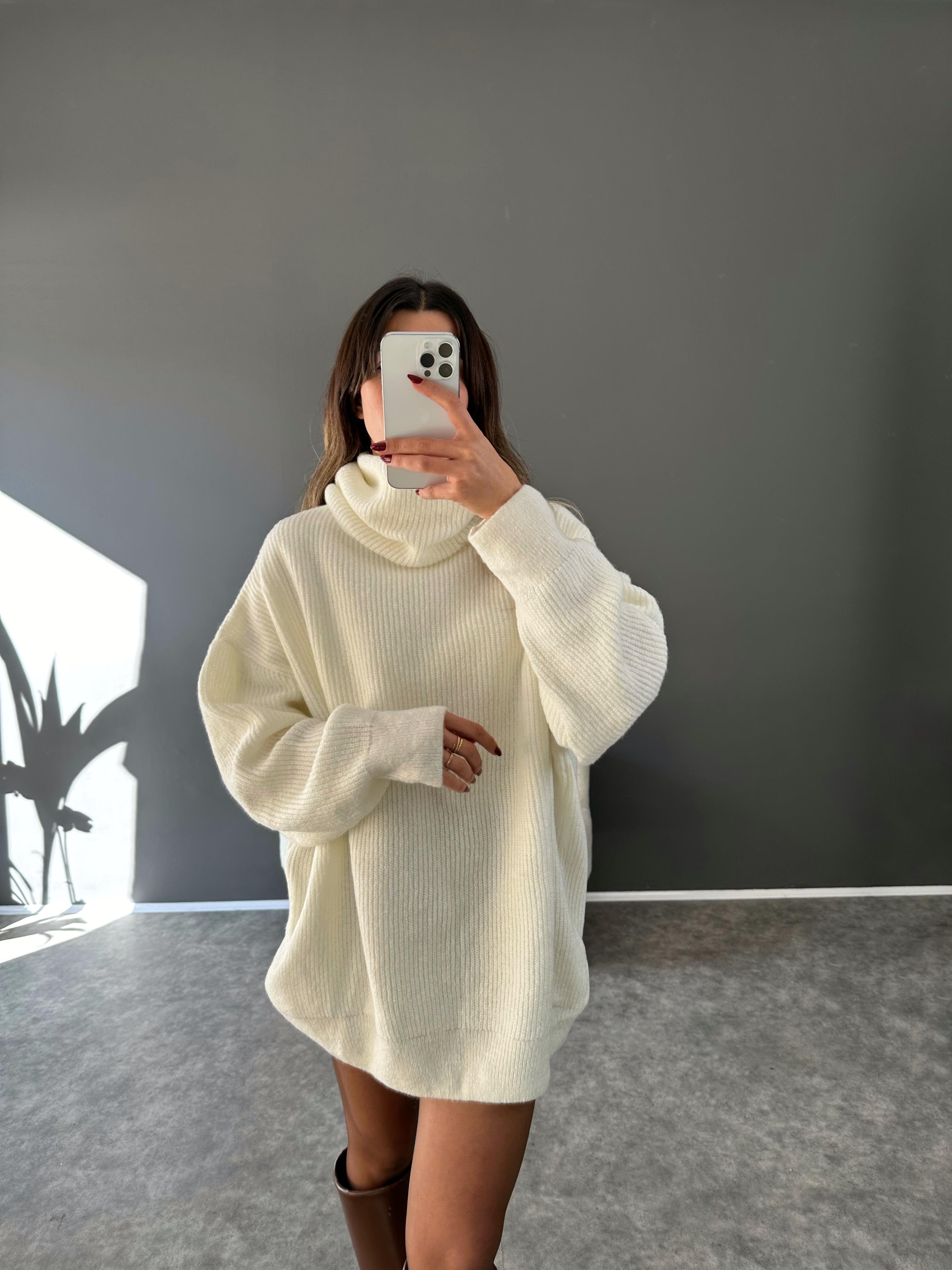 Jana Ekru Oversize Balıkçı Yaka Triko KazakGausKAZAKGU003038