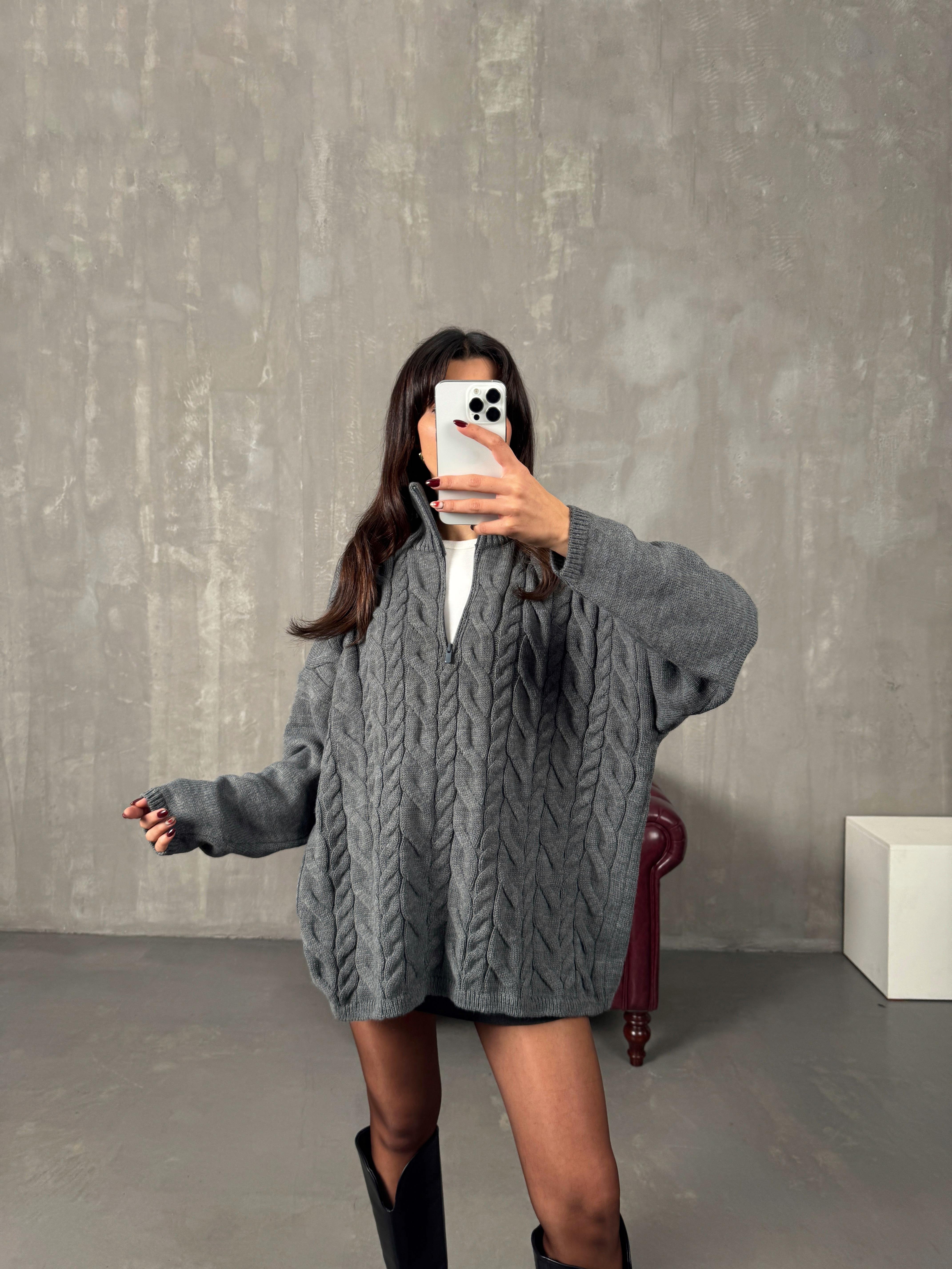 Lipsi Gri Örgü Detaylı Fermuarlı Oversize Kazak