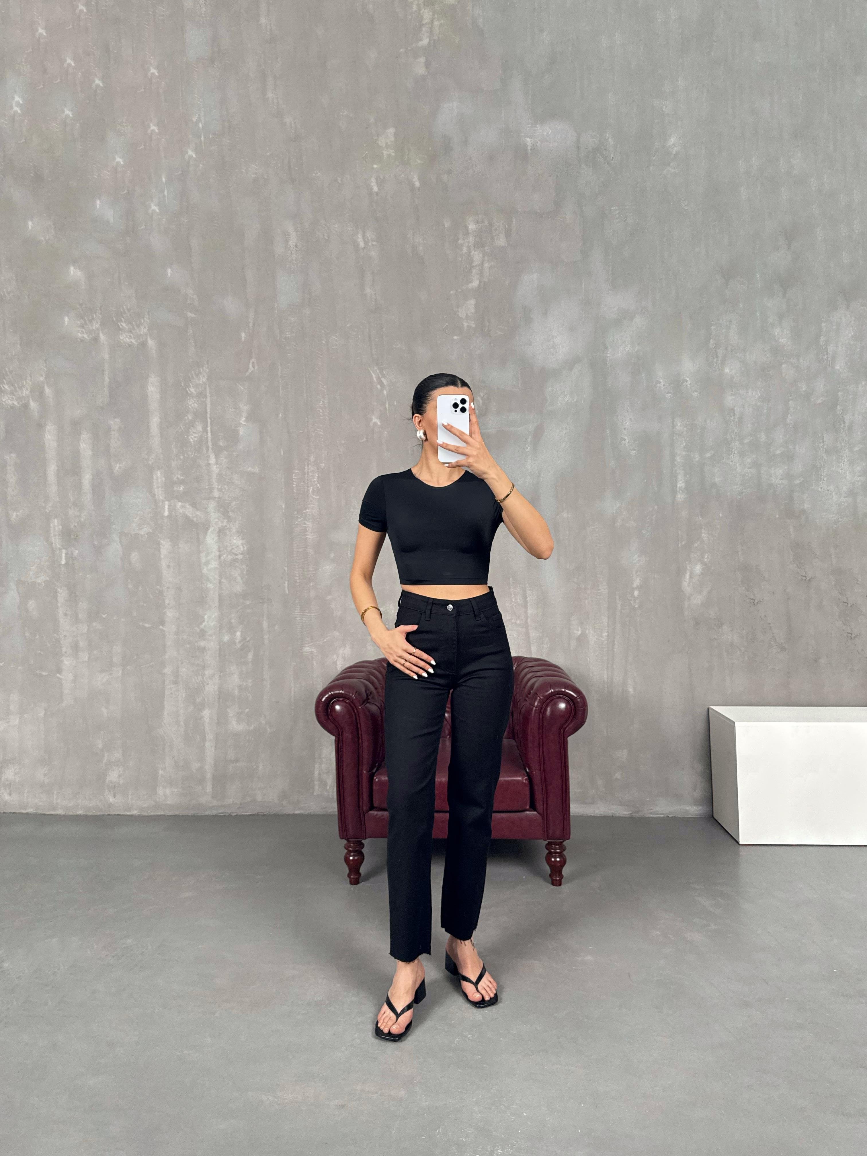 جينز أسود قماش ليكرا بساق مقصوصة Gaus00015