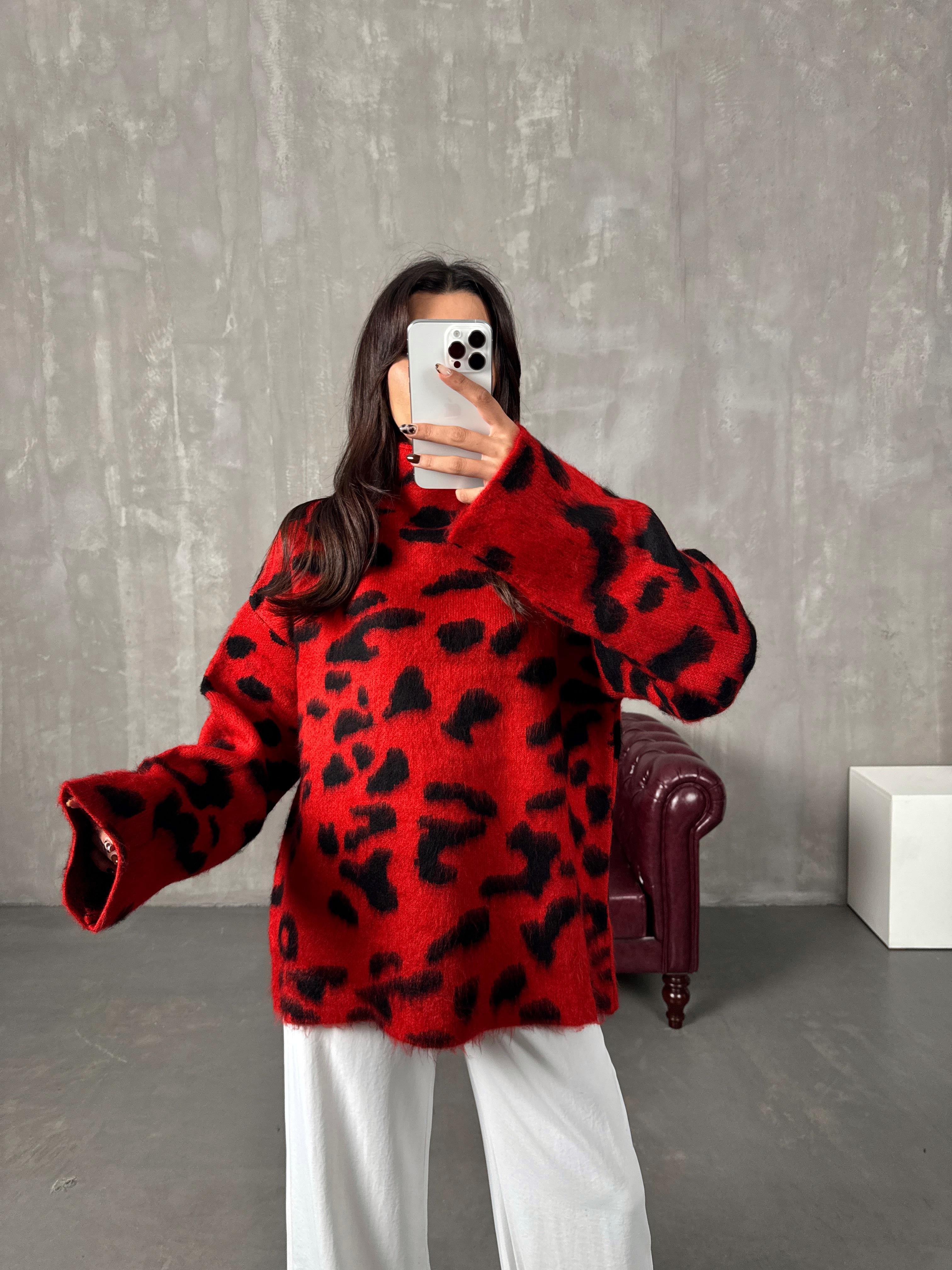 Roti Kırmızı Yarım Balıkçı Yaka Triko Desenli Kazak