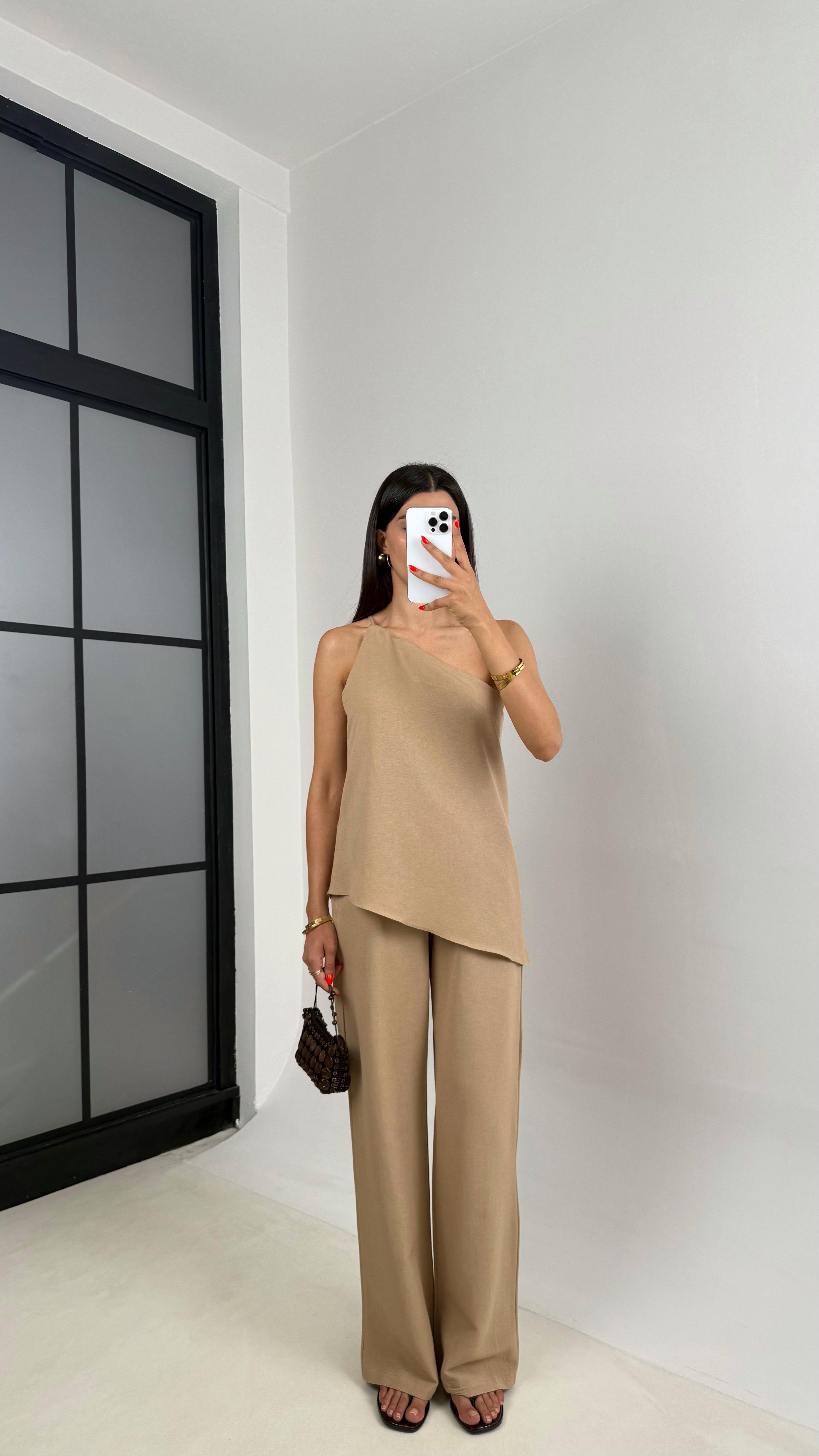 Taş Tek Omuz Bluz Beli Lastlik Pantolon Keten Takım Gaus00696GausTAKIMGaus00696