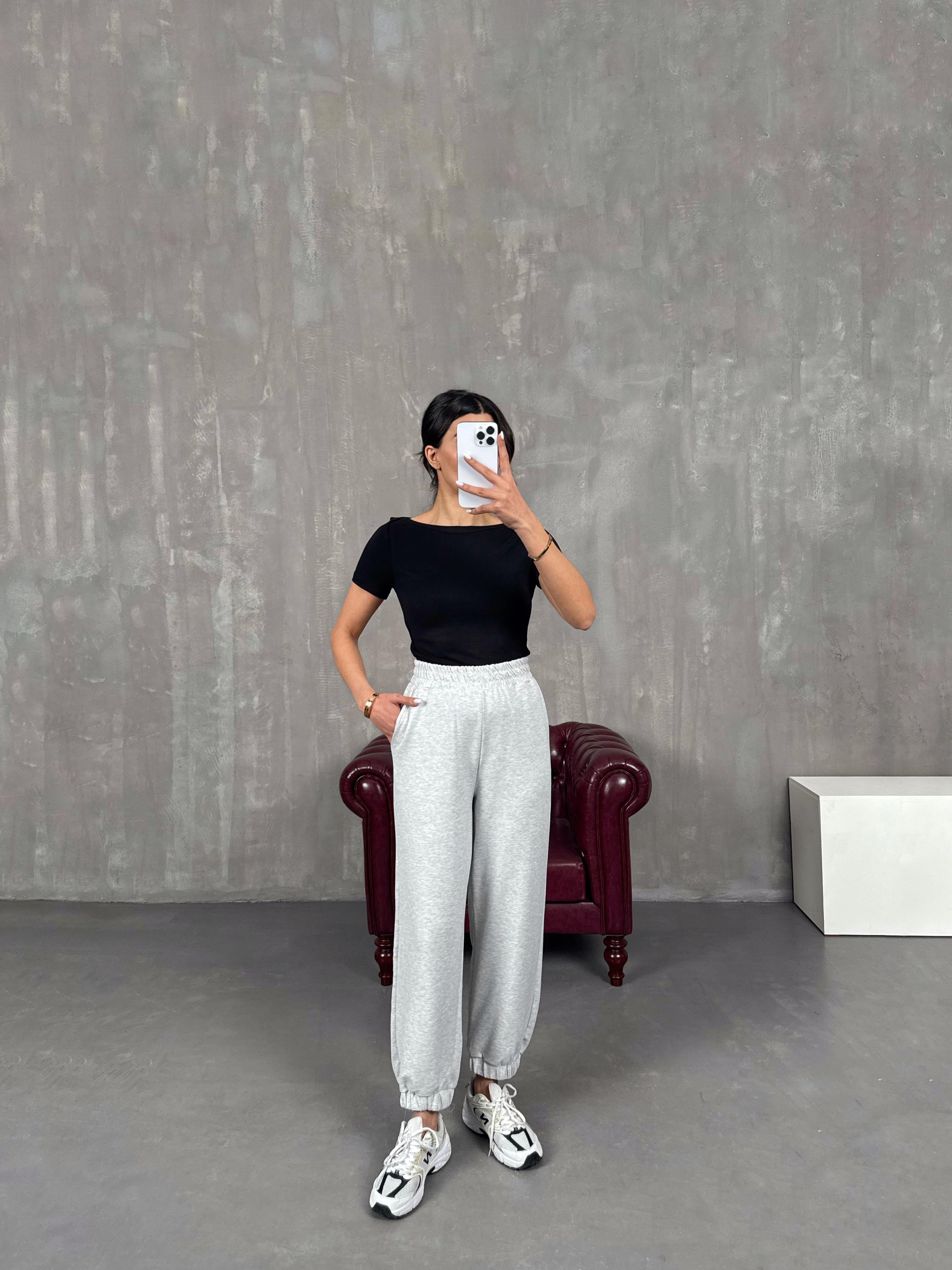 إيسولده بنطلون لون رمادي قماش مودال بريميوم بساق مطاطية