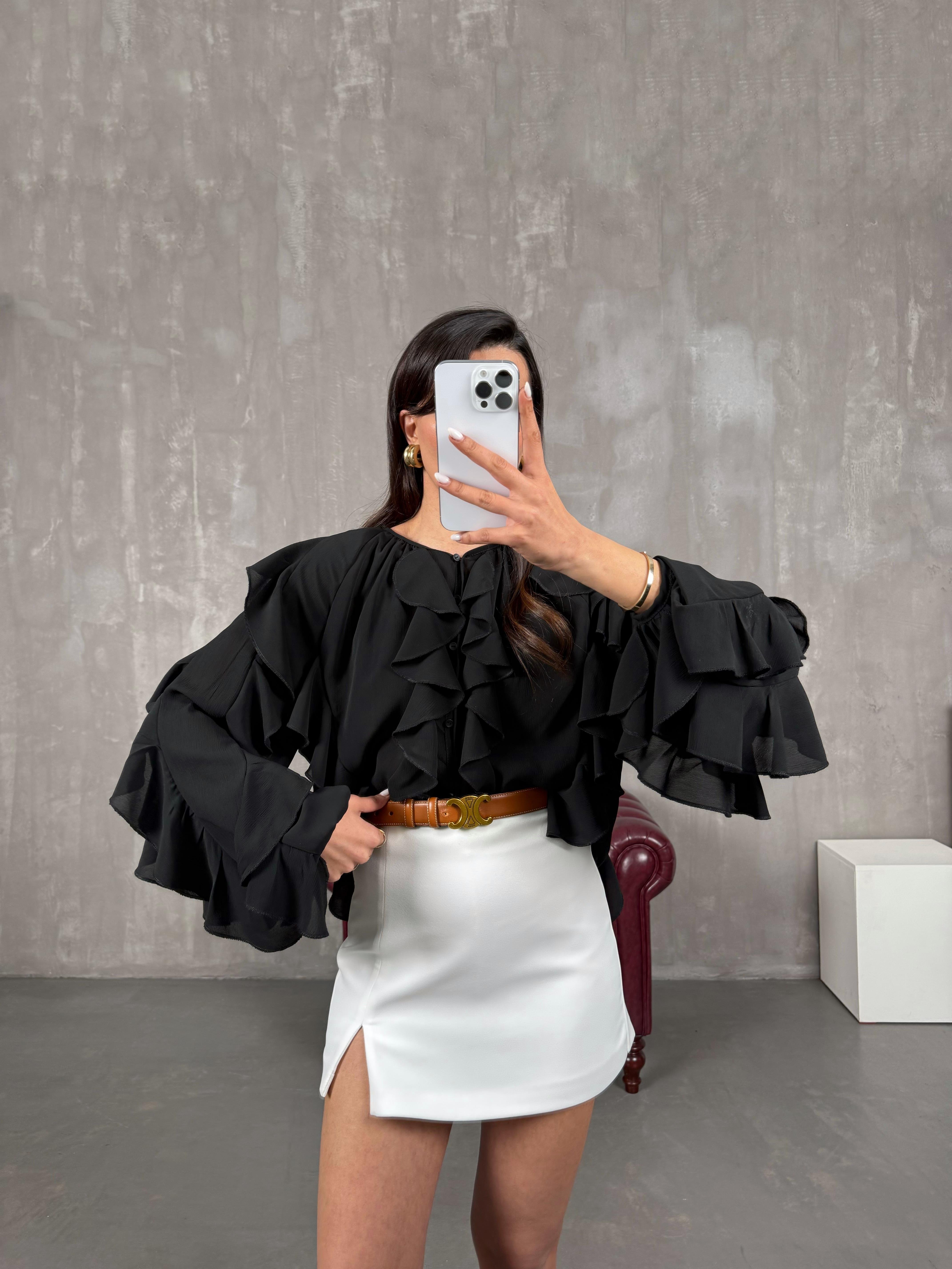 قميص أسود قماش مزيج شيفون بأزرار كشكش Gaus00051