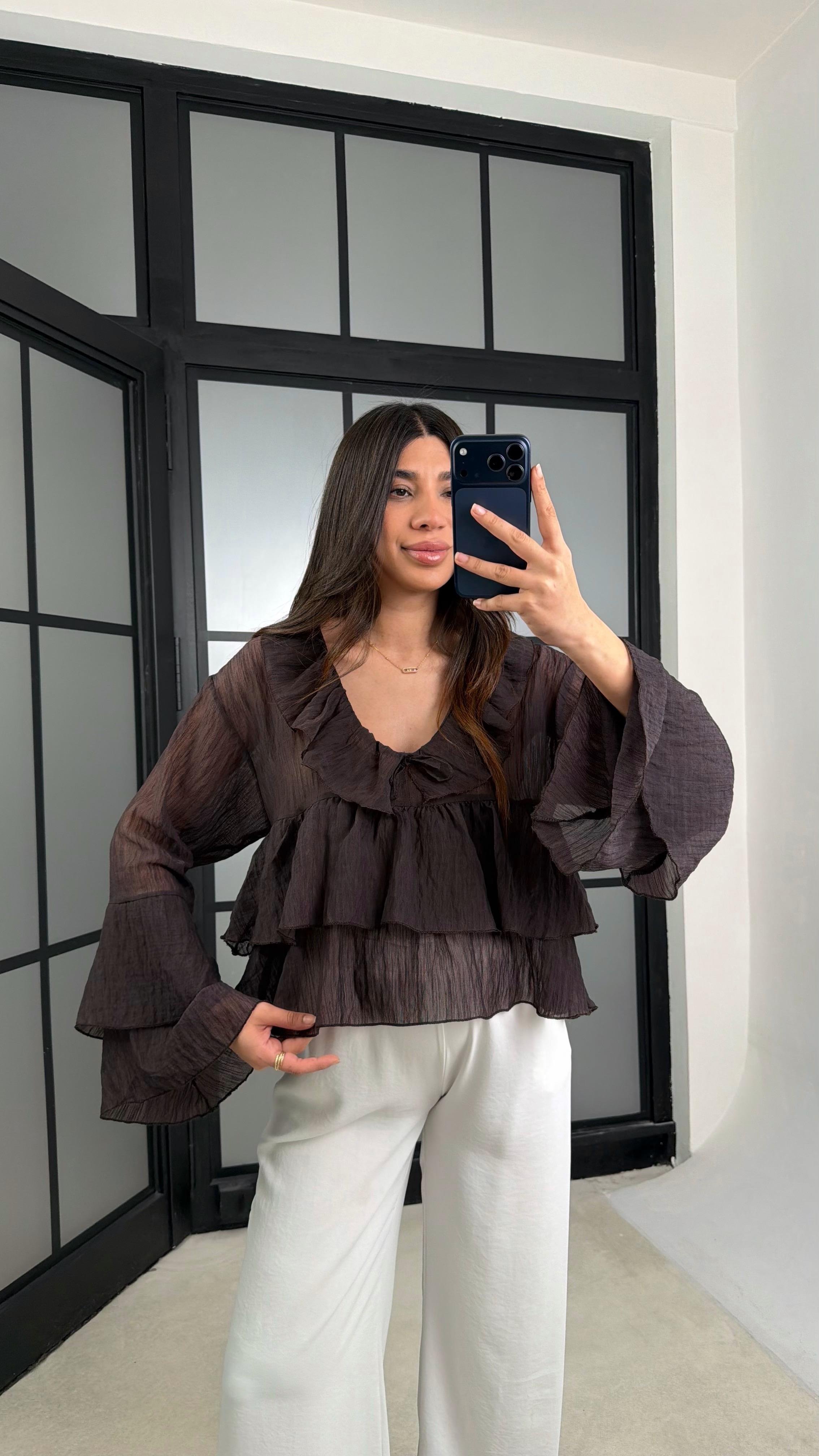 Acı Kahve Fırfır Detaylı Transparan Bluz GAUS-01233GAUSGÖMLEKGAUS-01233