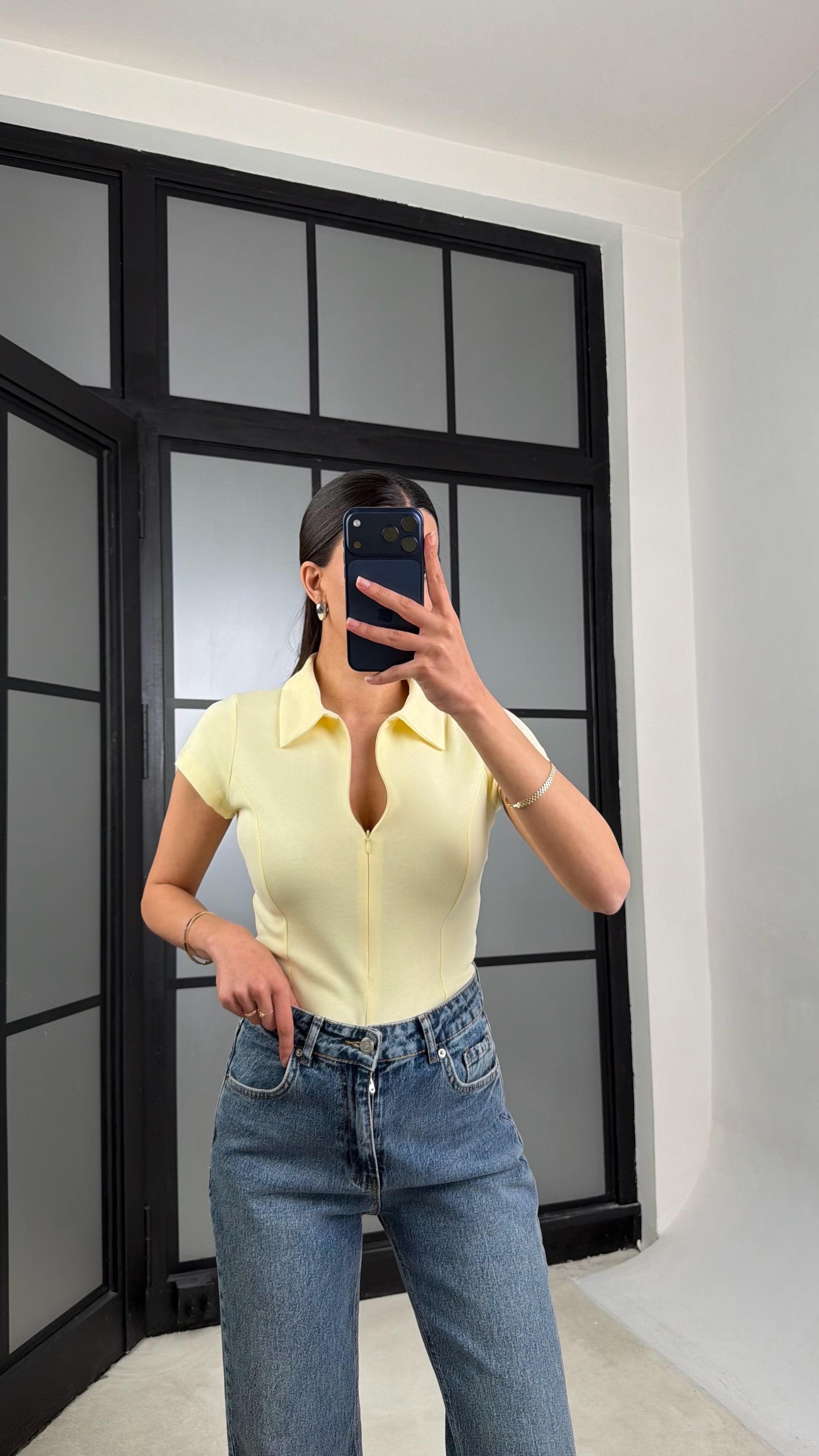 Sarı Polo Yaka Fermuarlı Basic Bluz GAUS-01467GAUSBLUZGAUS-01467