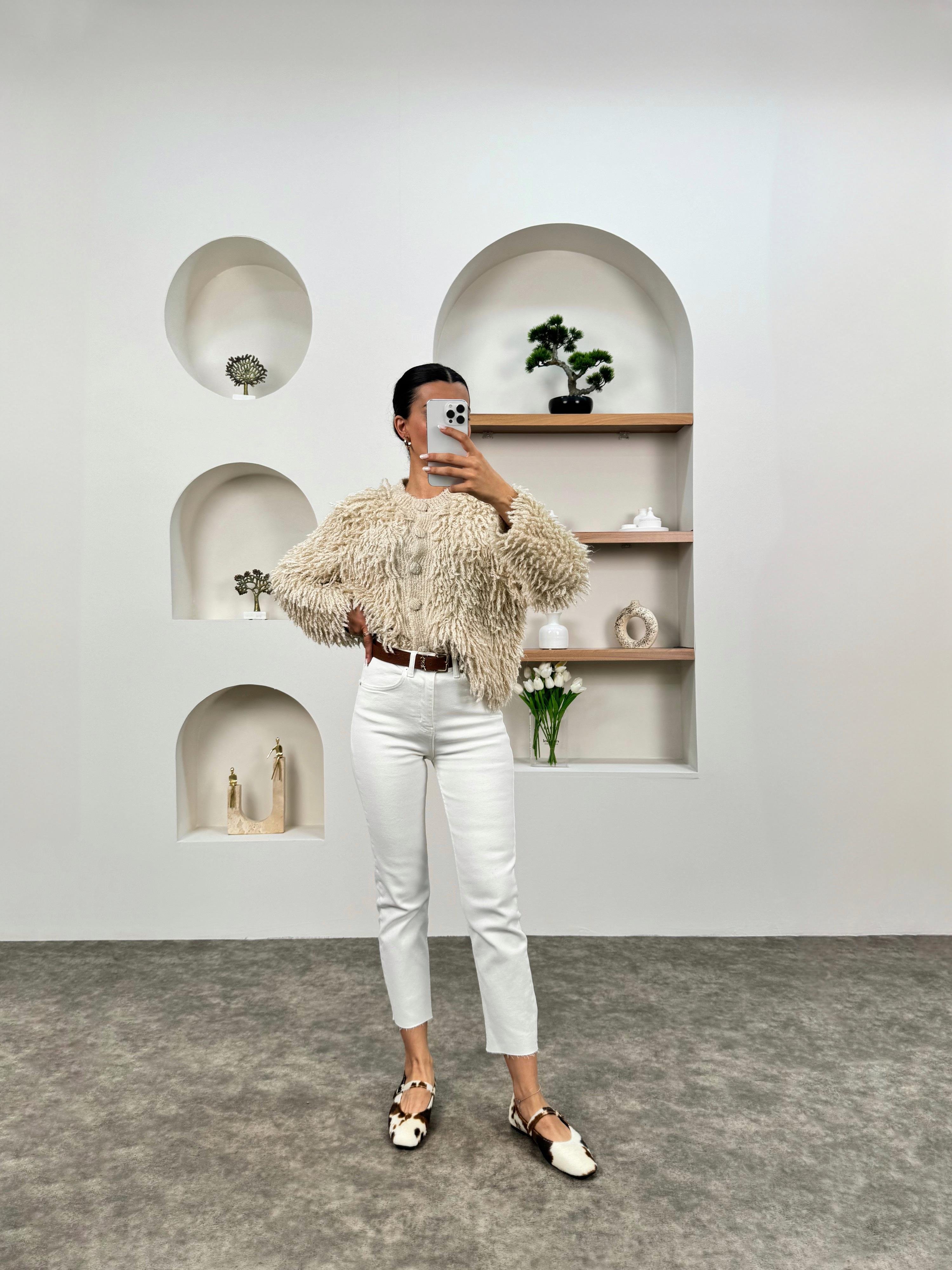 Vini ZR Model Beyaz Kesik Paça Jean Pantolon