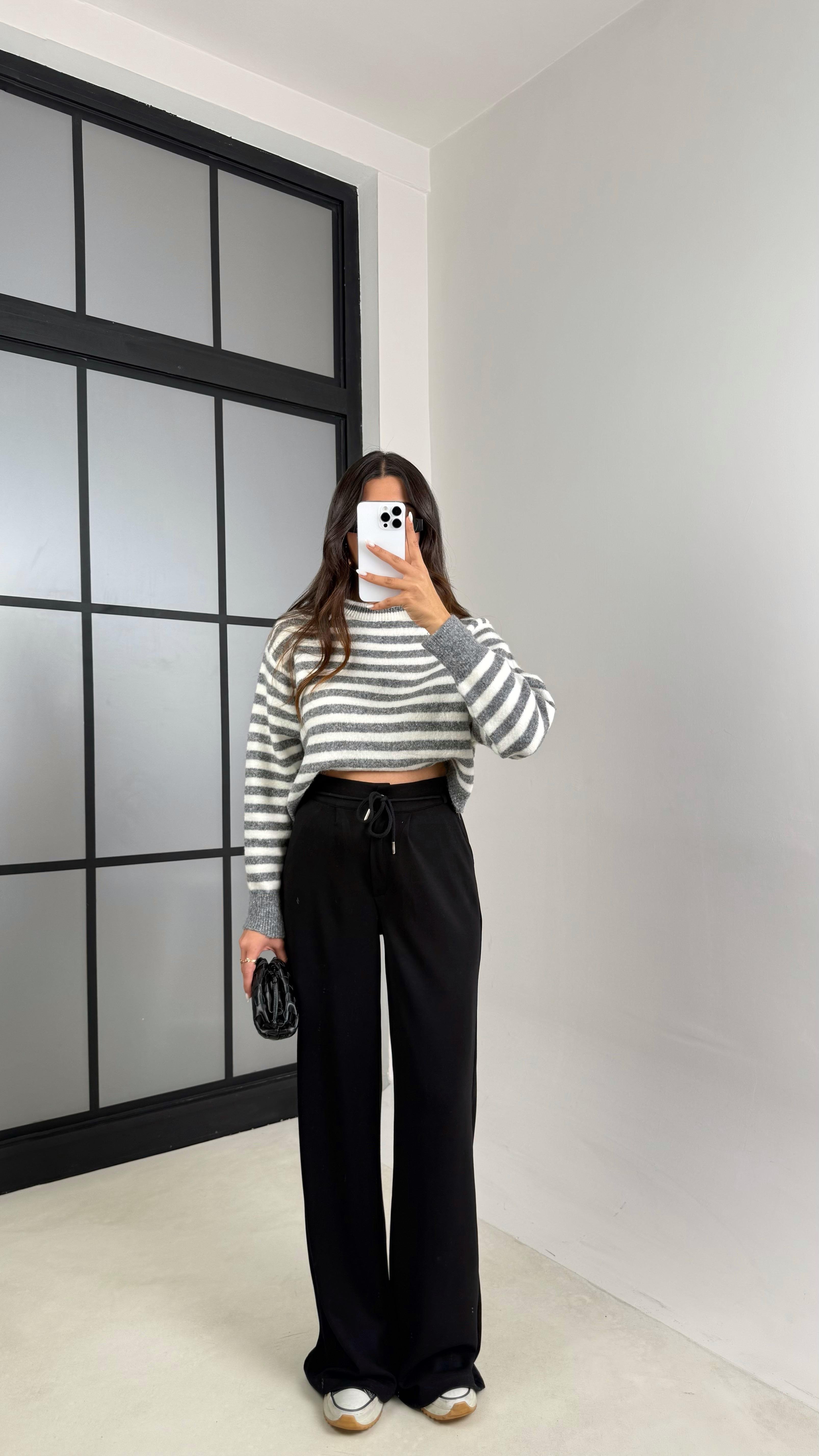 Siyah Kuşaklı Cepli Modal Kumaş Pantolon GAUS-00539GAUSPANTOLONGAUS-00539