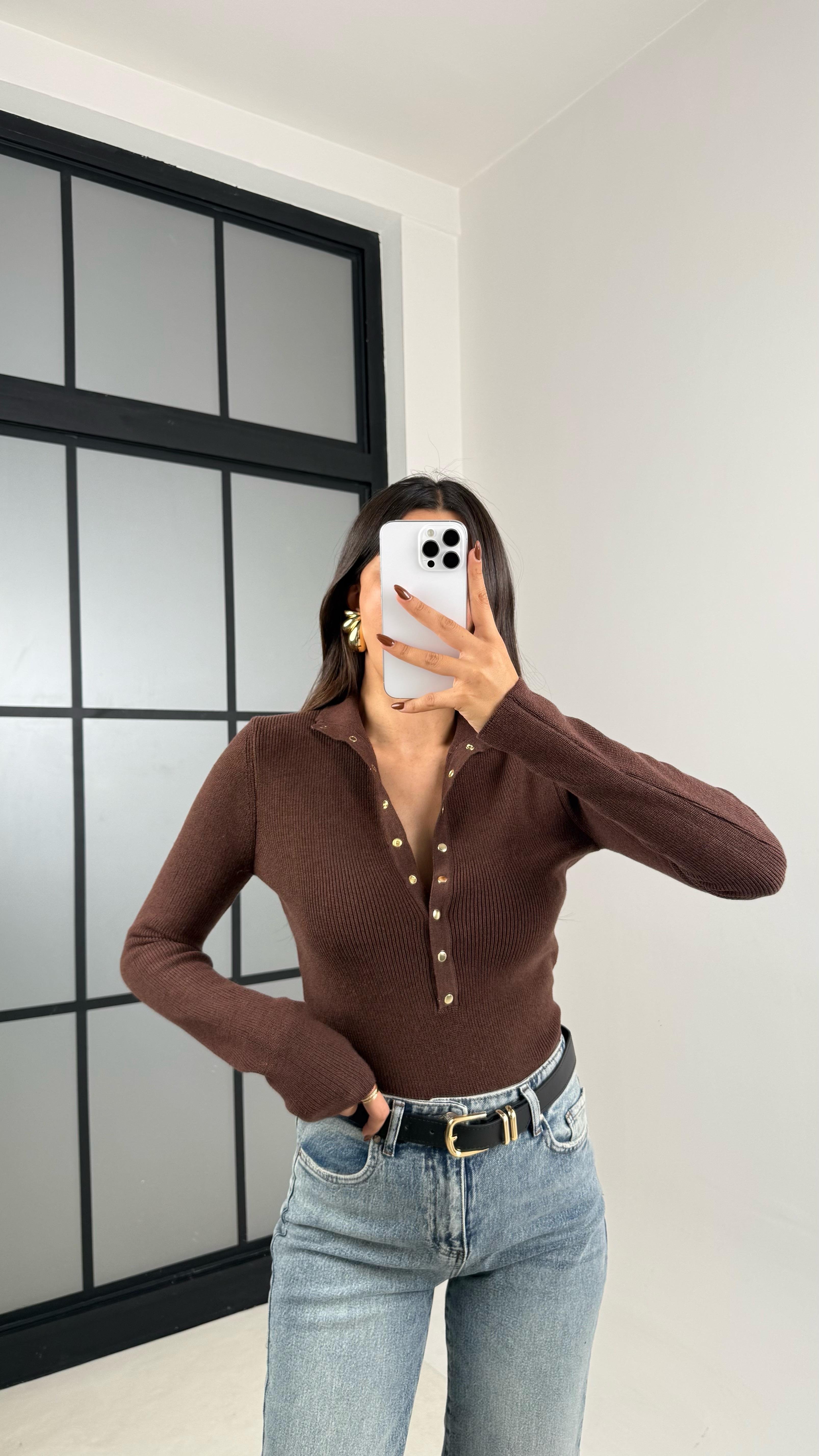 Kahve Çıtçıt Düğmeli Boğazlı Triko Bluz GAUS-00207GAUSالبلوزات GAUS-00207