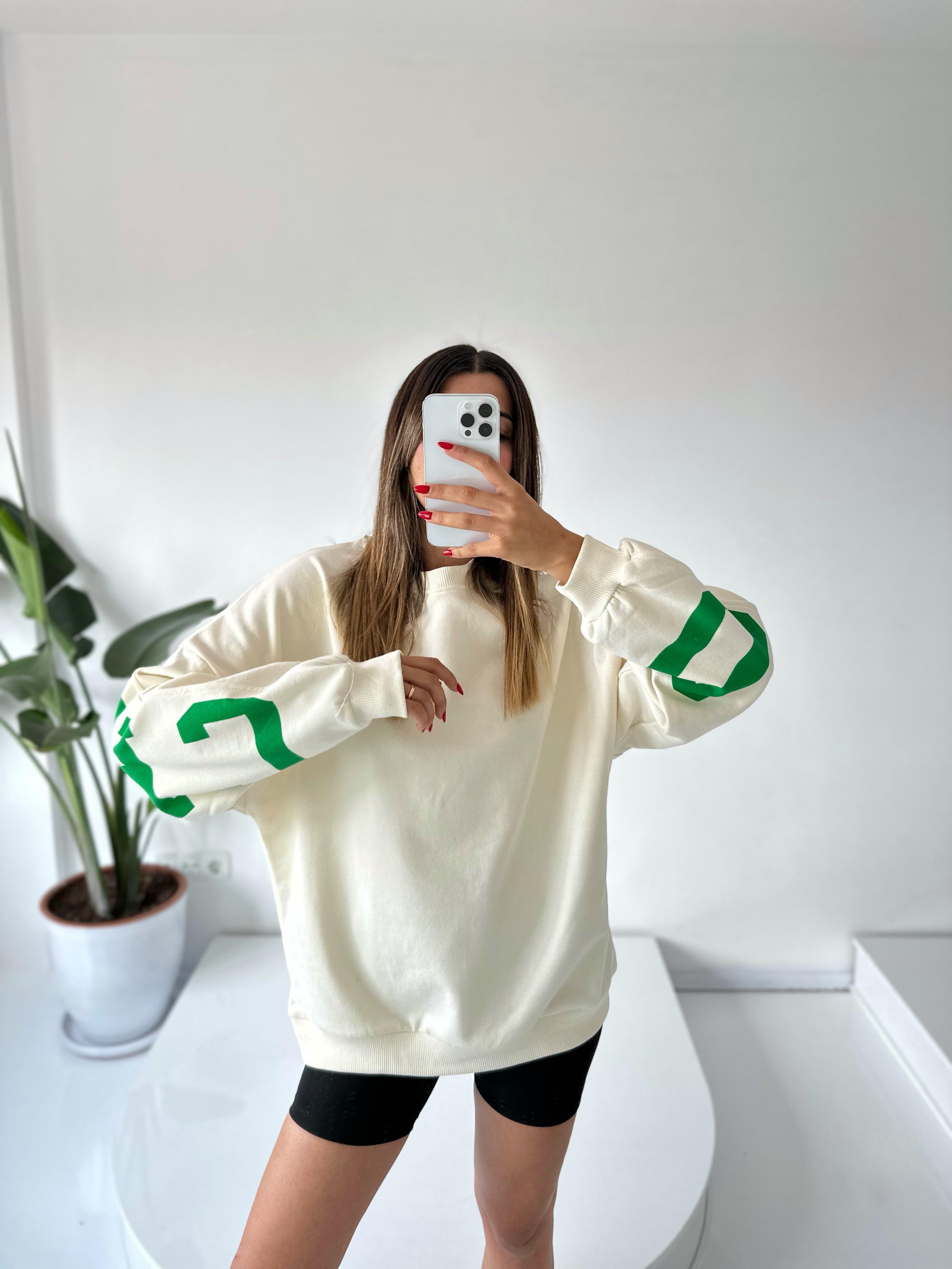 Ekru Arkası Baskılı Oversize SweatshirtGausSWEATSHIRTGU001959