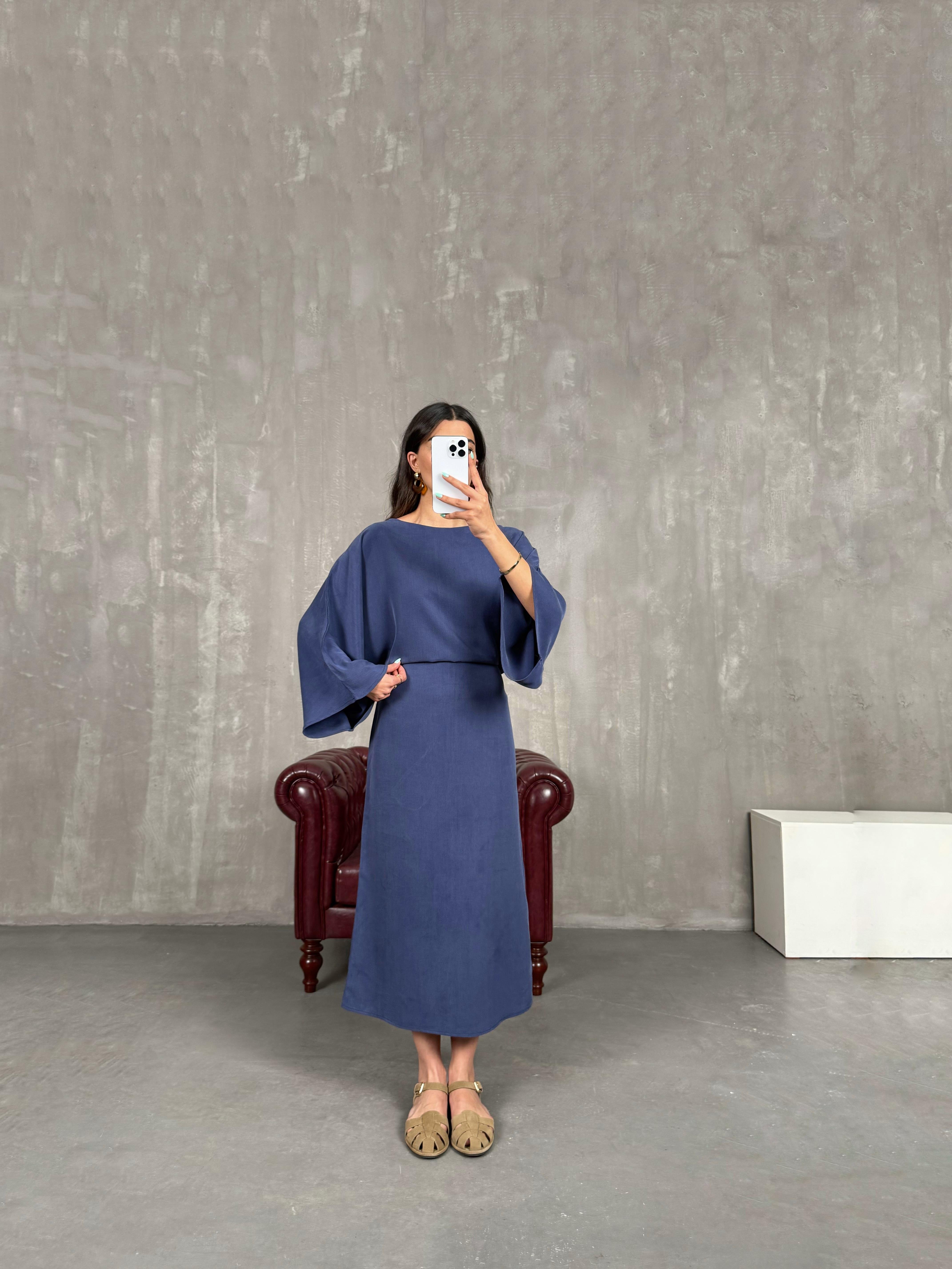 Lacivert Yarasa Kol Kuşaklı Yırtmaçlı Tensel Elbise Gaus00225GausELBİSEGU1001520