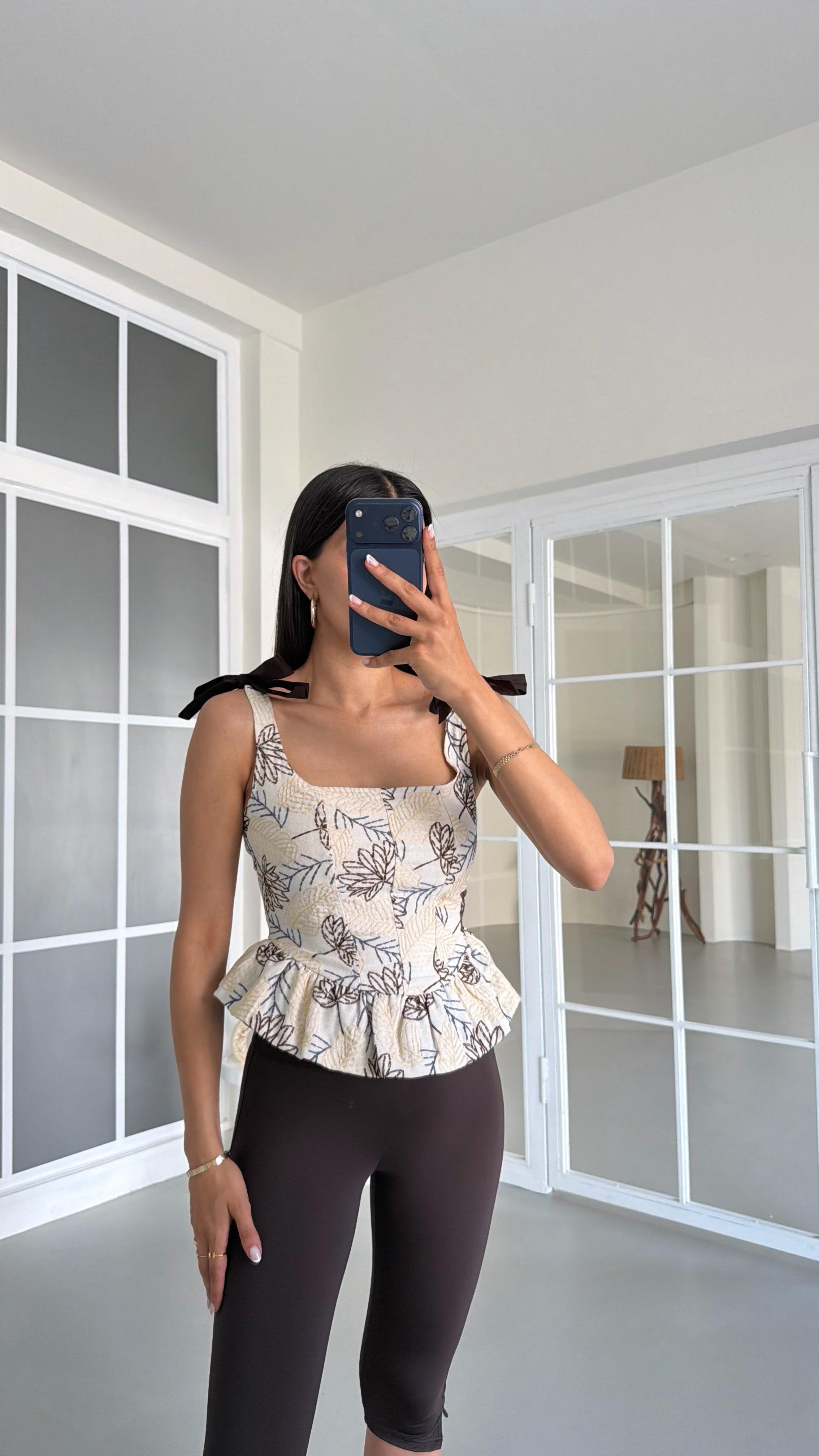 Çok Renkli Nakışlı Ayarlanabilir Askılı Korse GAUS-01636GAUSBlouseGAUS-01636