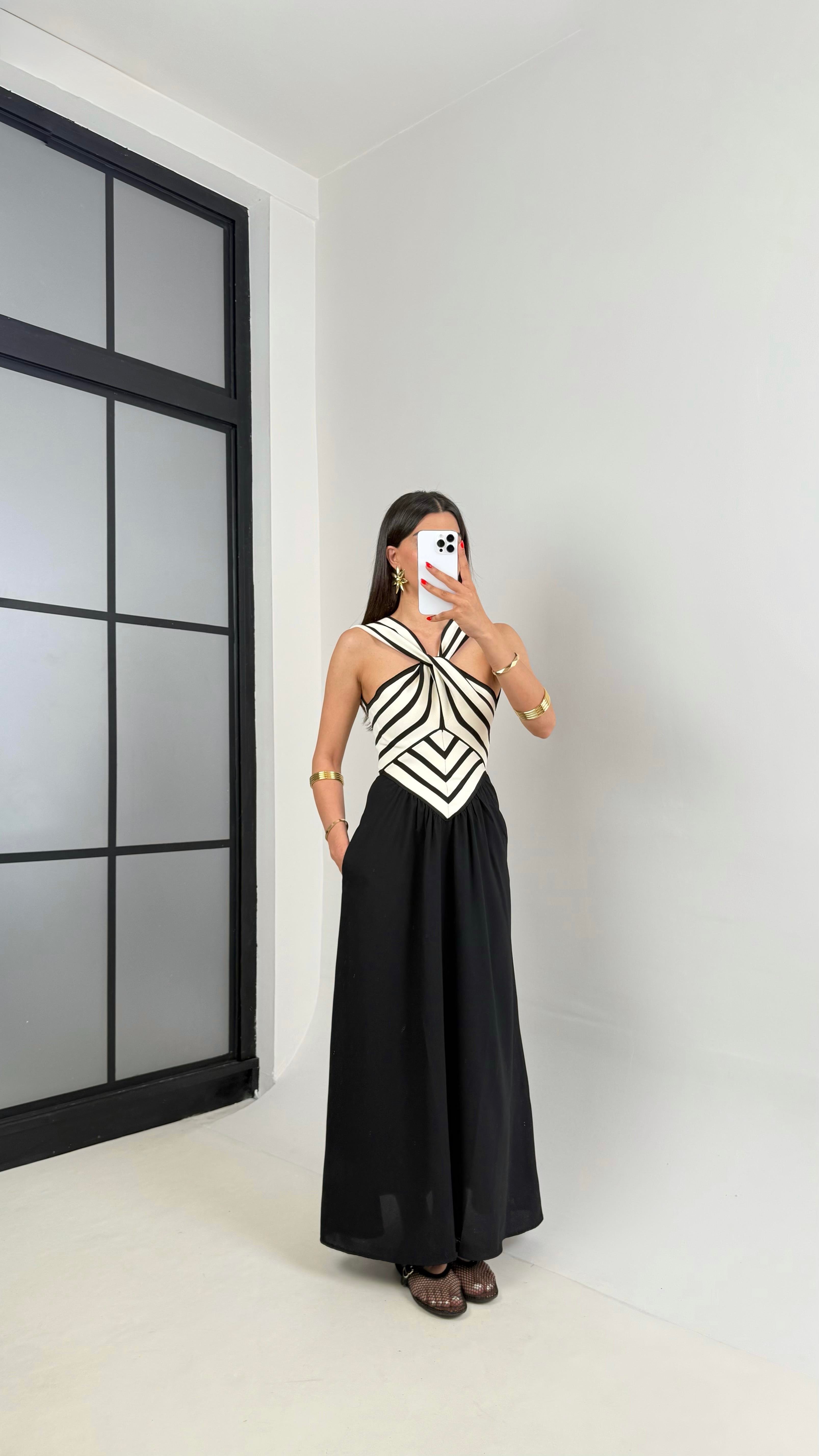 Siyah Beyaz Çizgili Tasarım Muadil Cepli Elbise Gaus00468GausELBİSEGU1002098