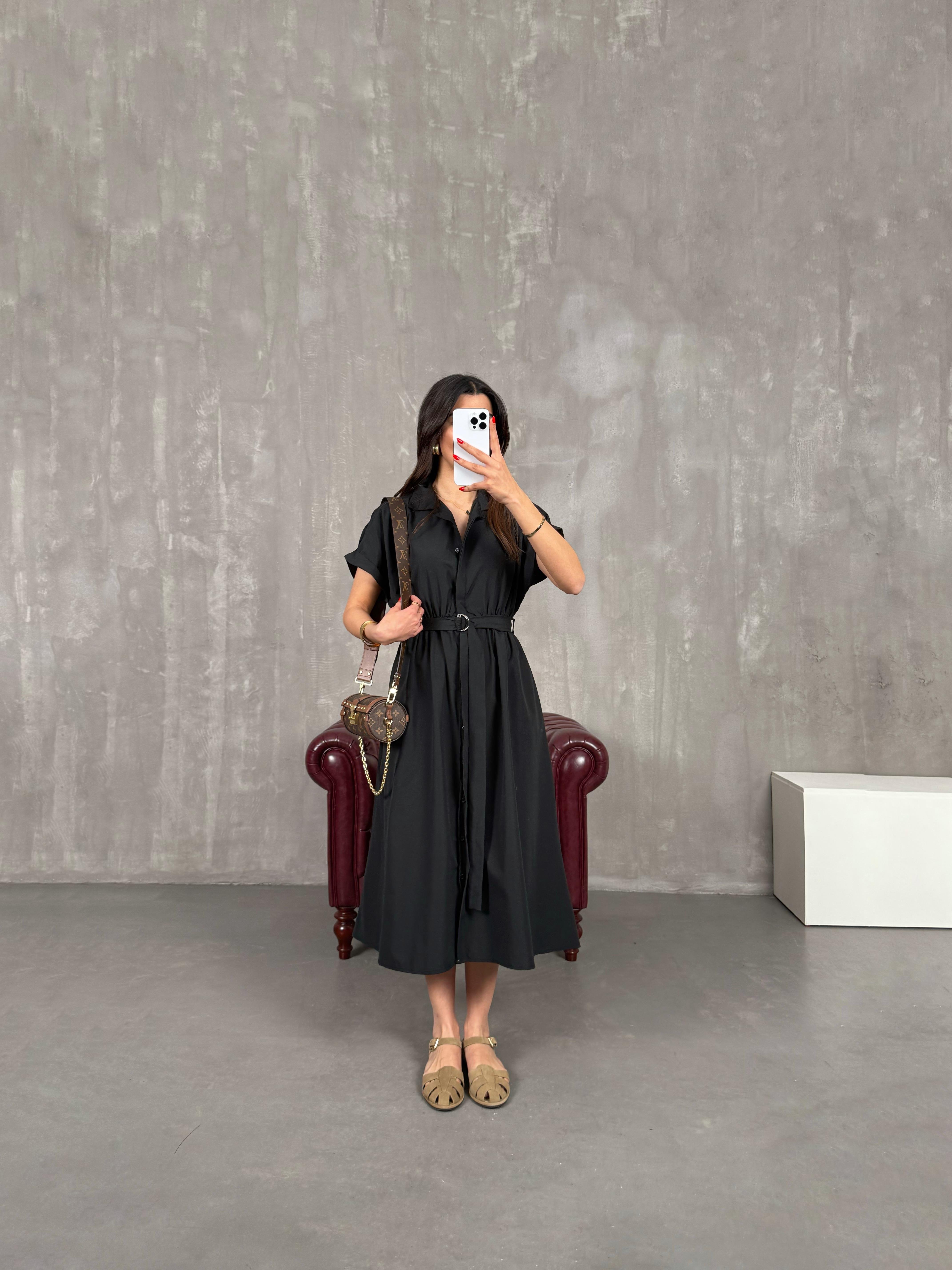 Siyah Ön Düğmeli Kuşaklı Beli Lastikli Gömlek Yaka Elbise Gaus00178GausDressesGU1001413