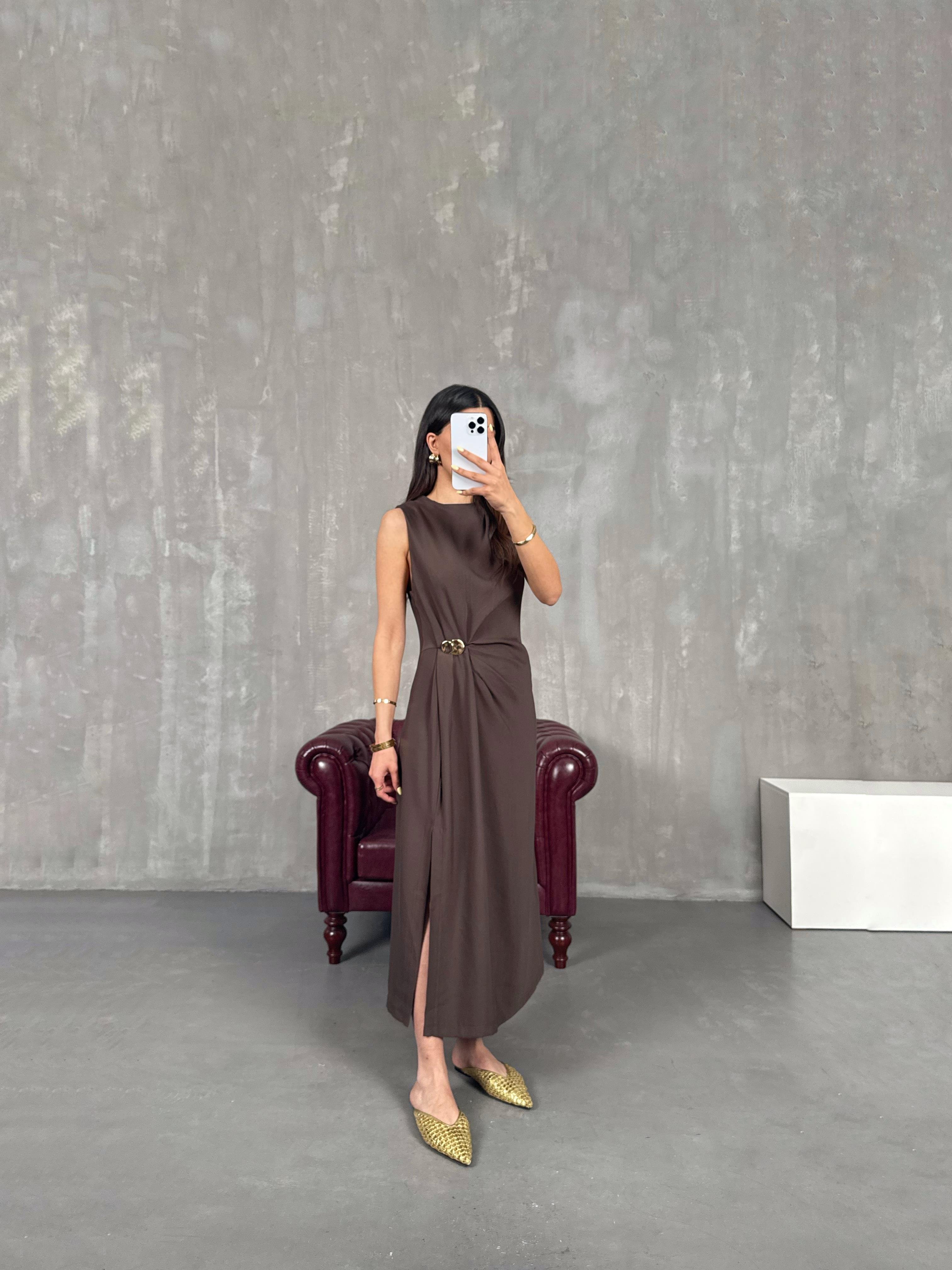 Kahve Sıfır Kol Gold Detaylı Yırtmaçlı Elbise Gaus00141GausELBİSEGU1001324