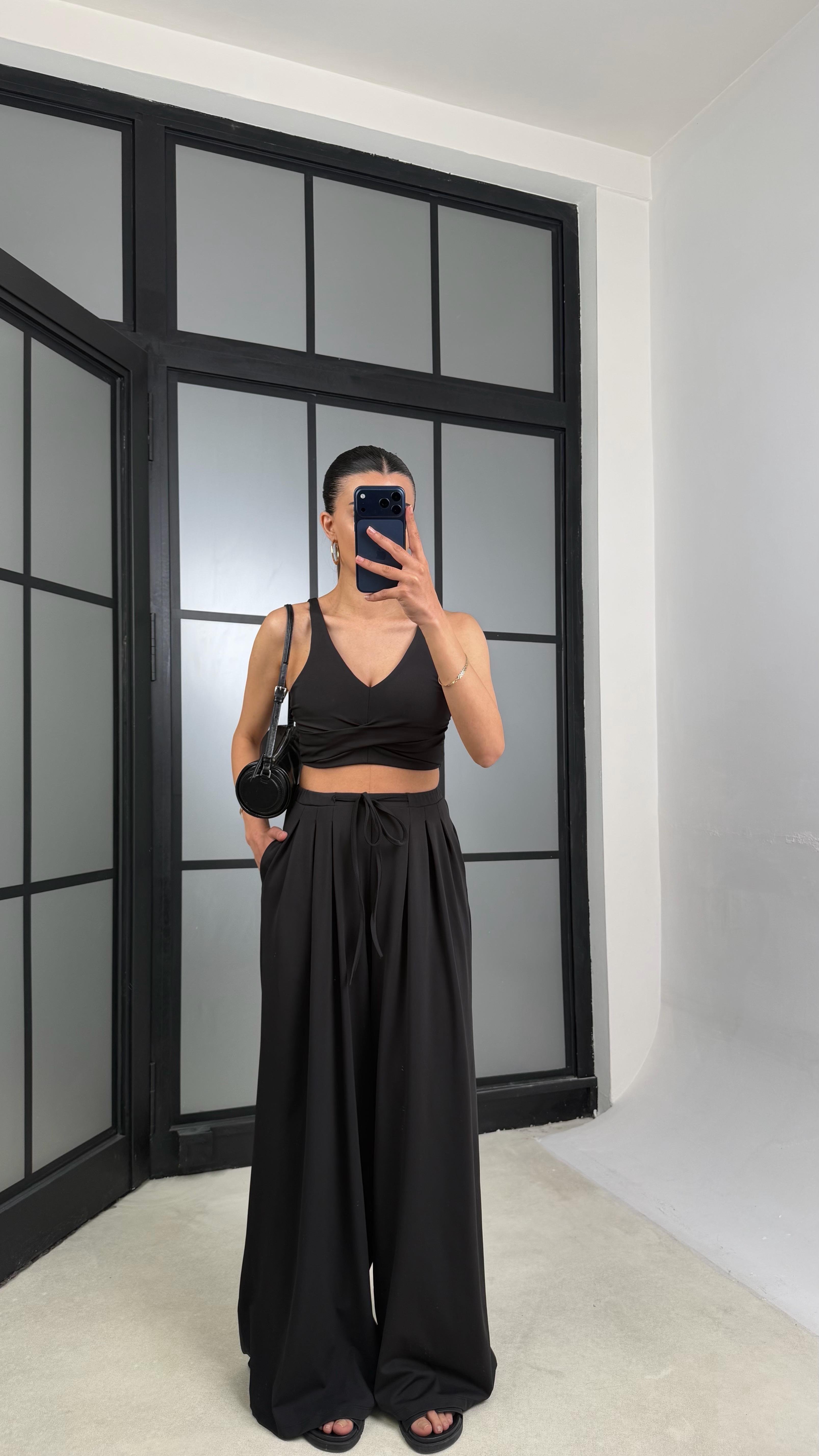 Siyah OYS Model Pedli  Crop Beli Lastikli Pantolon İkili Takım GAUS-01441GAUSTAKIMGAUS-01441