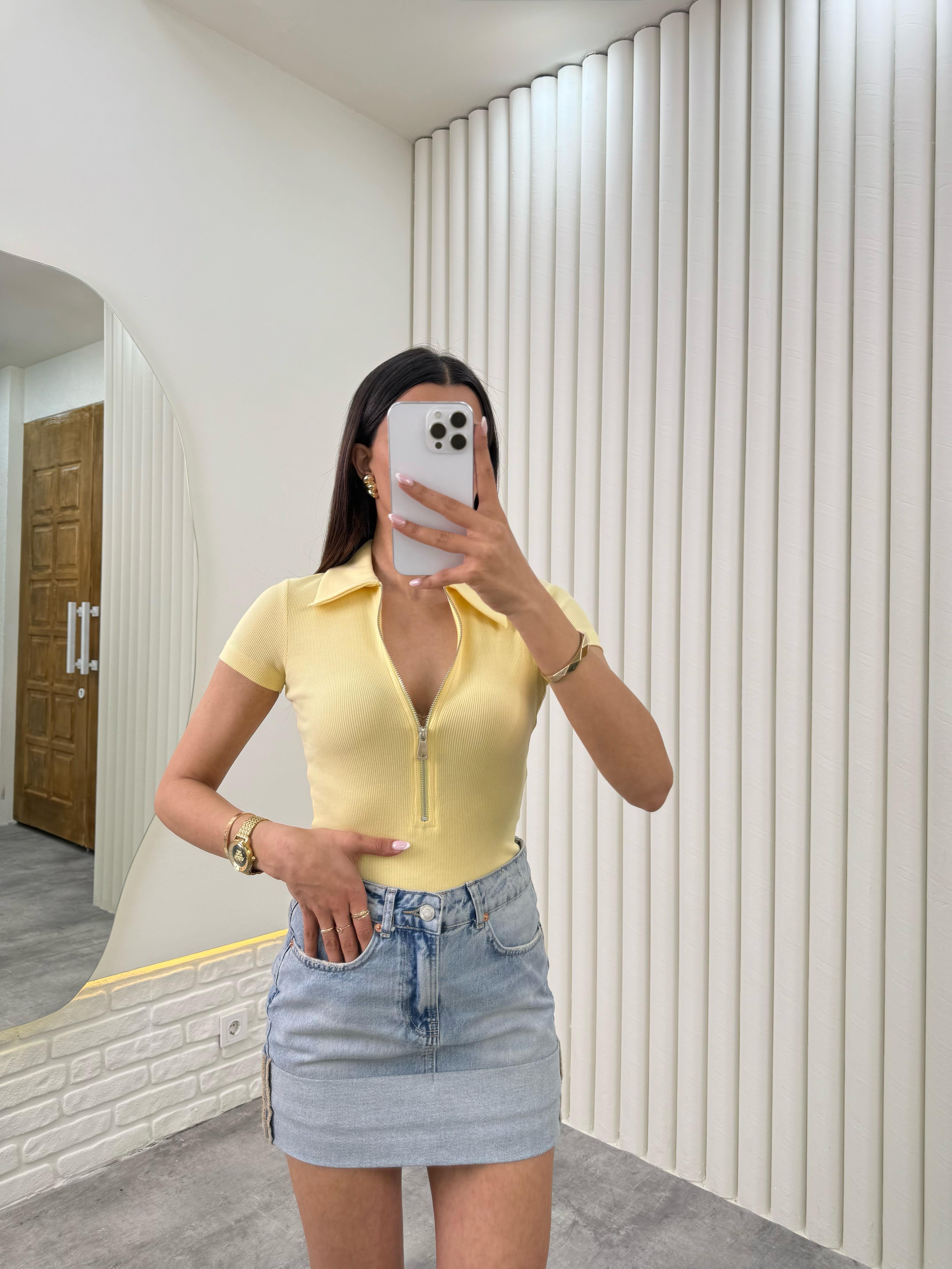 Sarı  Lakos Önü Fermuarlı Tshirt Gaus00330GausTSHIRTGU1001766