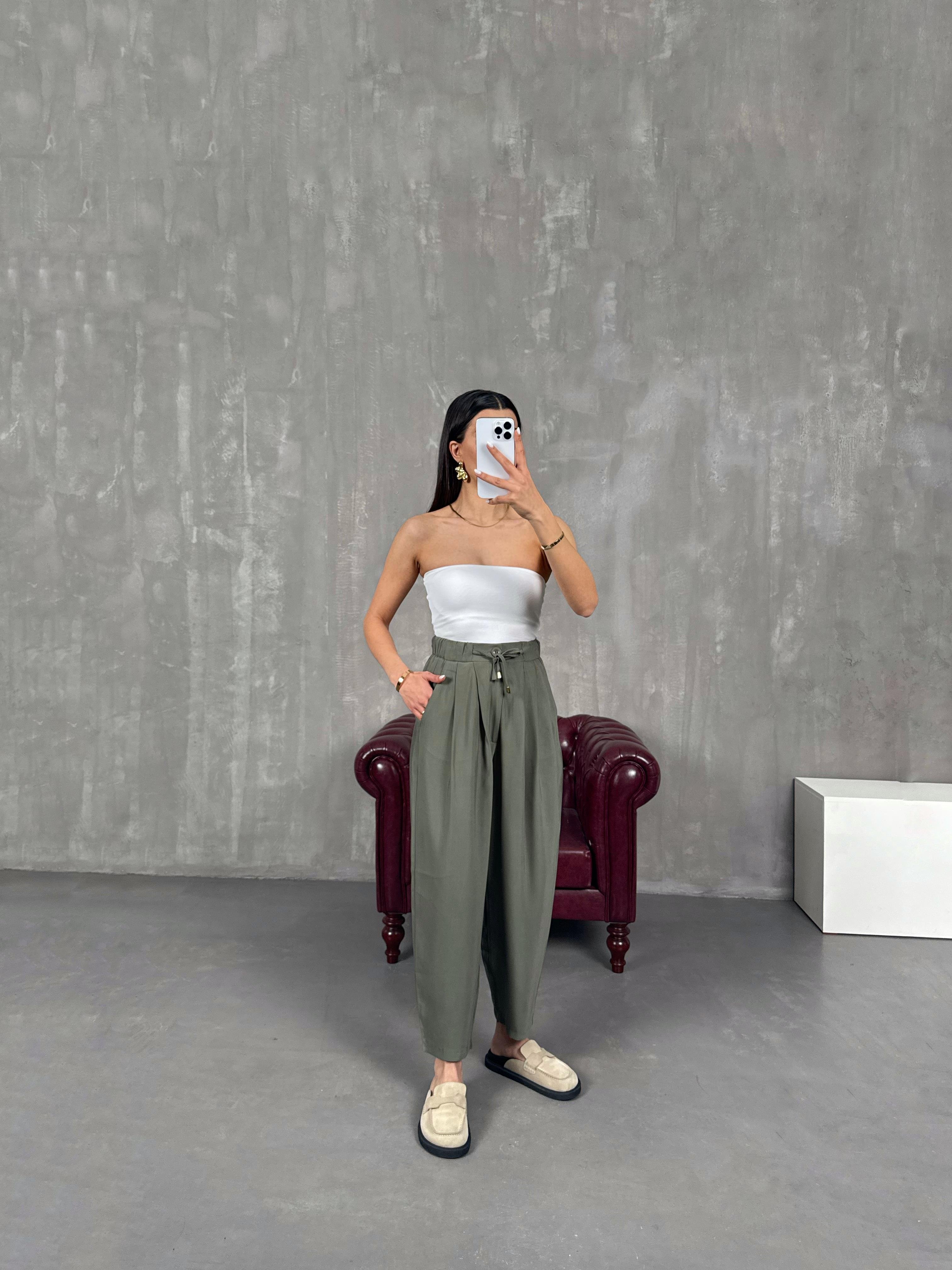 فيترا بنطلون شالوار موديل جزرة كاكي بتفاصيل رباط أمامي