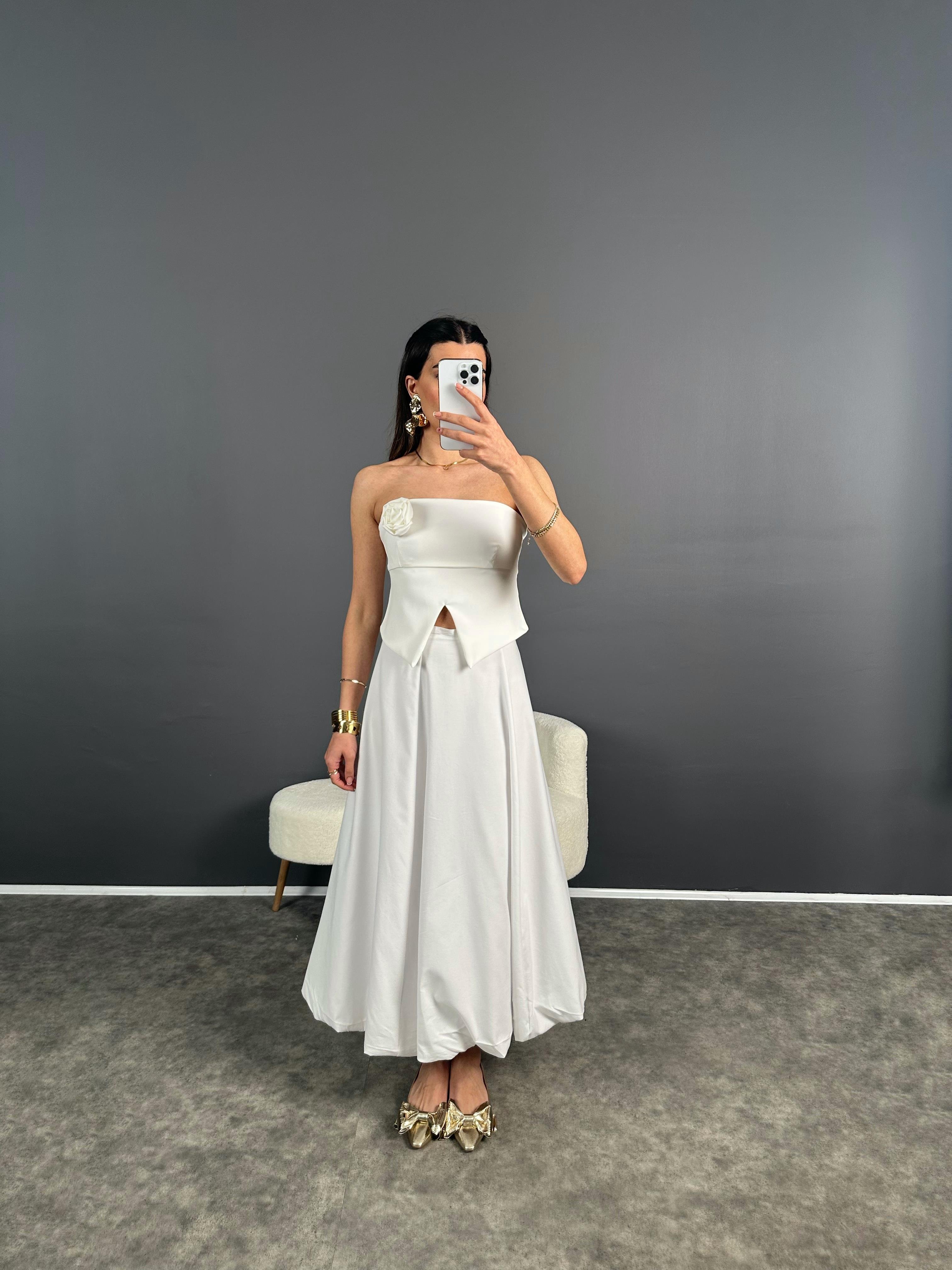 Muadil Beyaz Balon Etek 