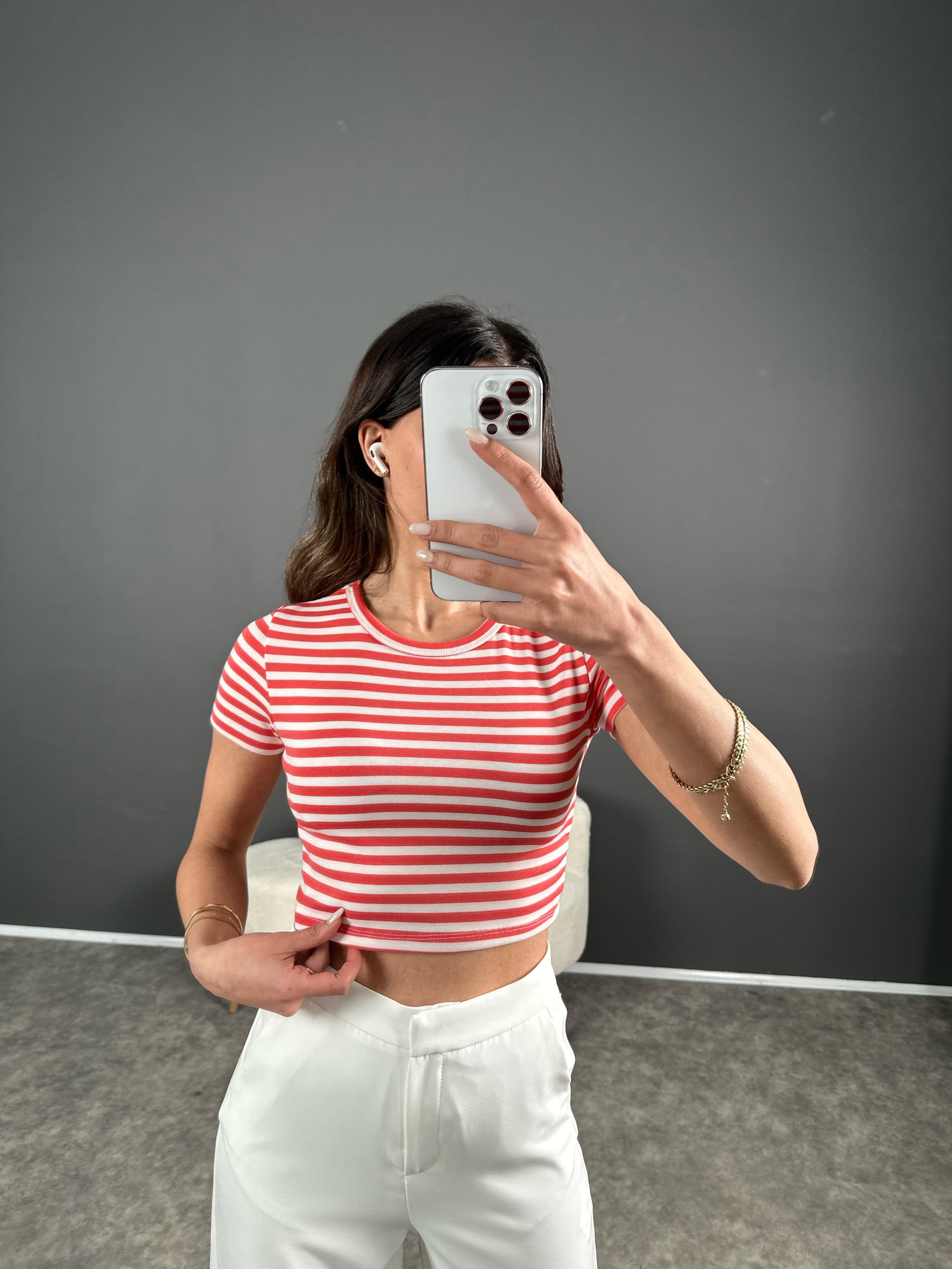 Oys Kırmızı Çizgili Corp Tshirt