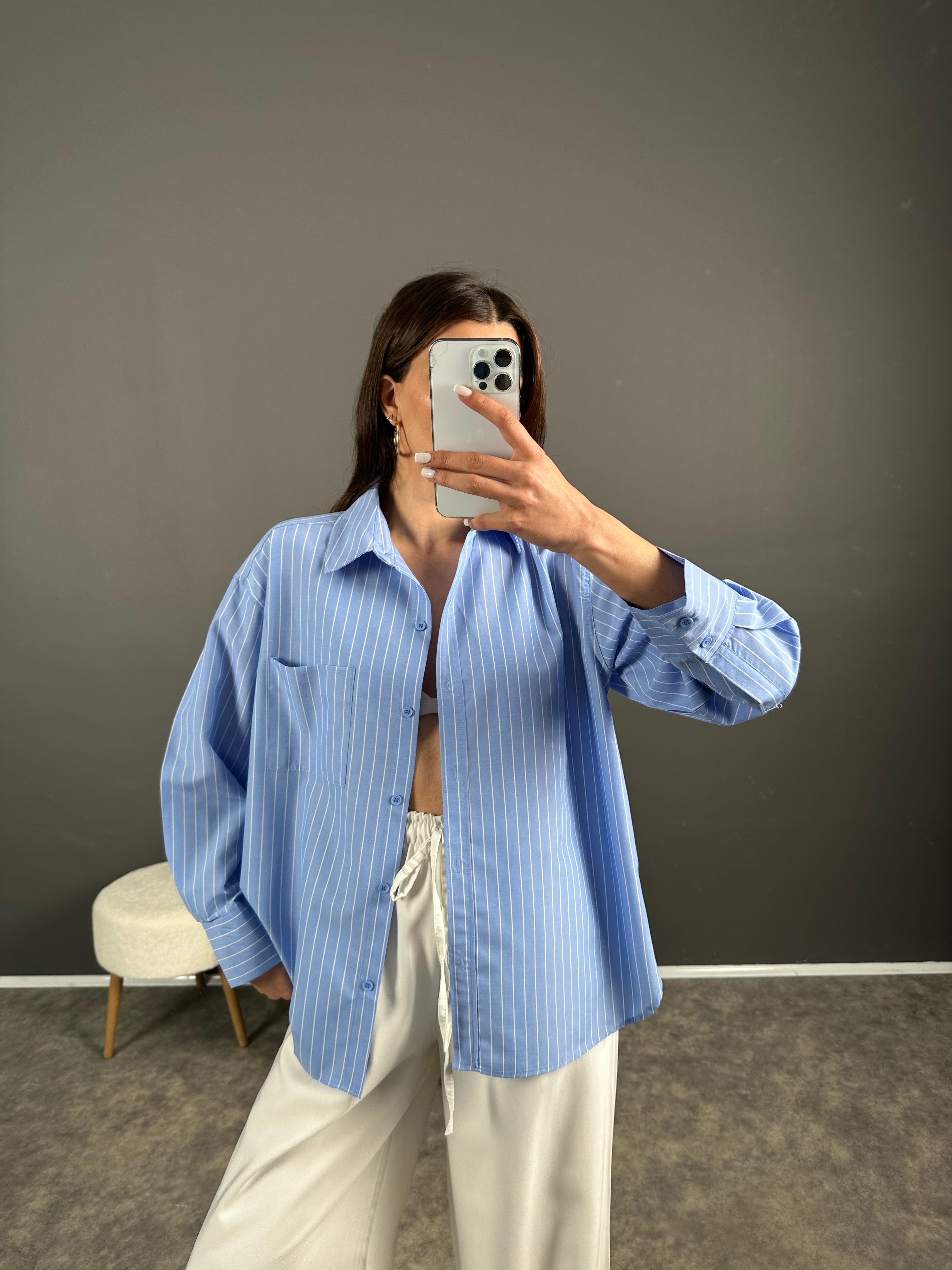 Raiza Mavi Çzigili Oversize Gömlek 