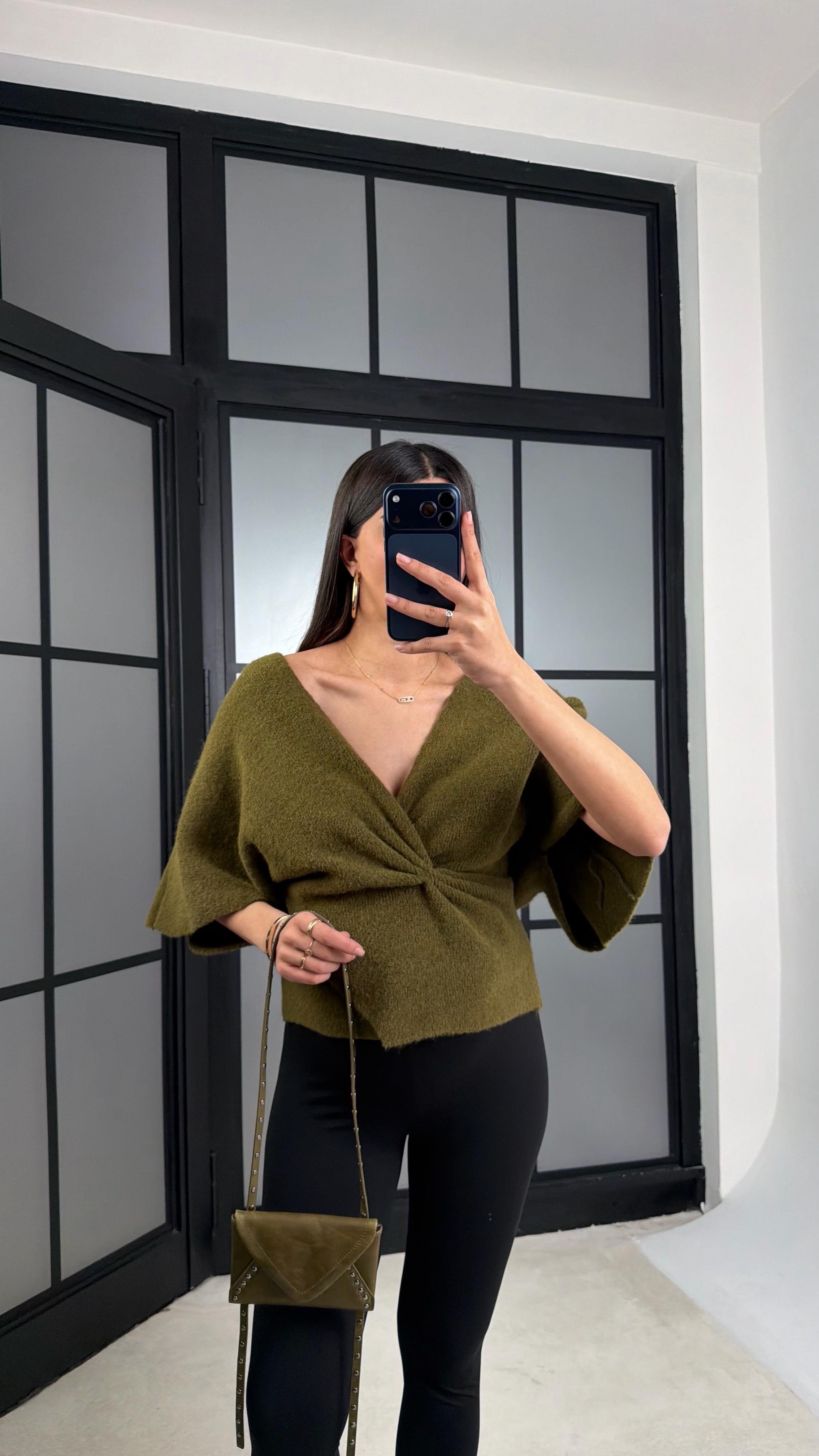 Yeşil Belden Oturtmalı ZR Muadil Triko Kazak GAUS-01178GAUSKAZAKGAUS-01178