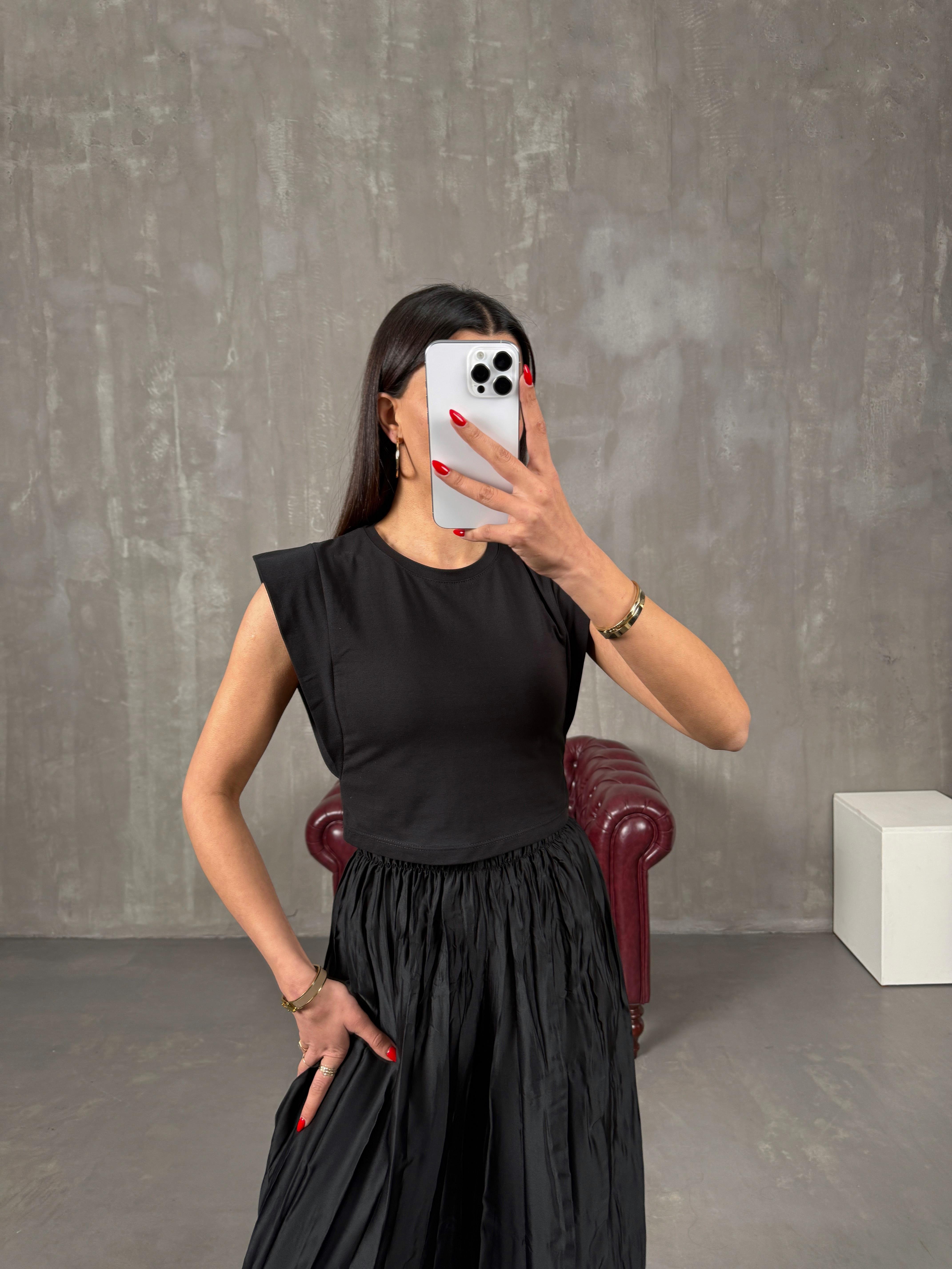 جالو تيشيرت بيسيك لون أسود بياقة دائرية