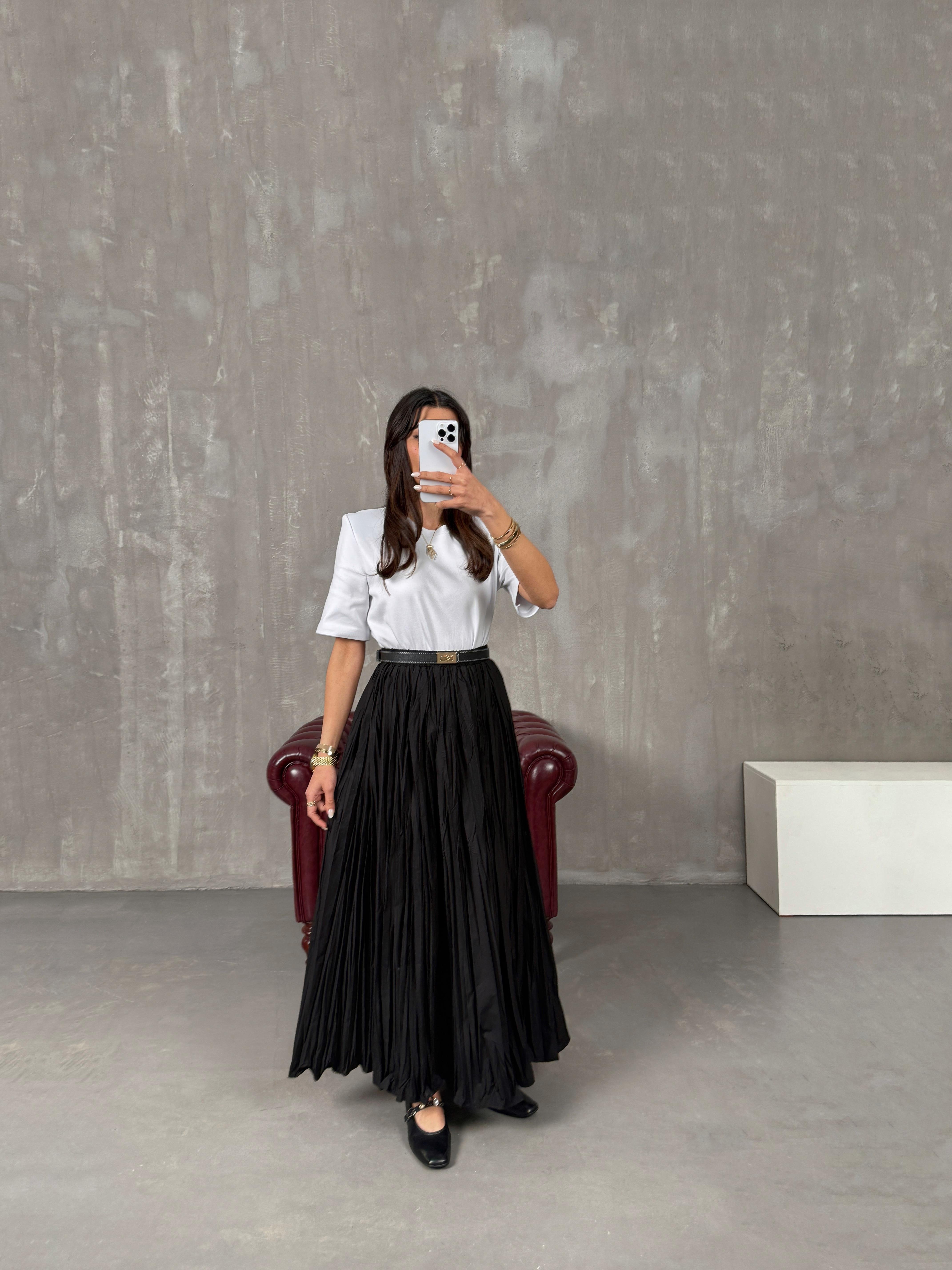 إيسا تنورة ماكسي كراش قماش مجعّد لون أسود