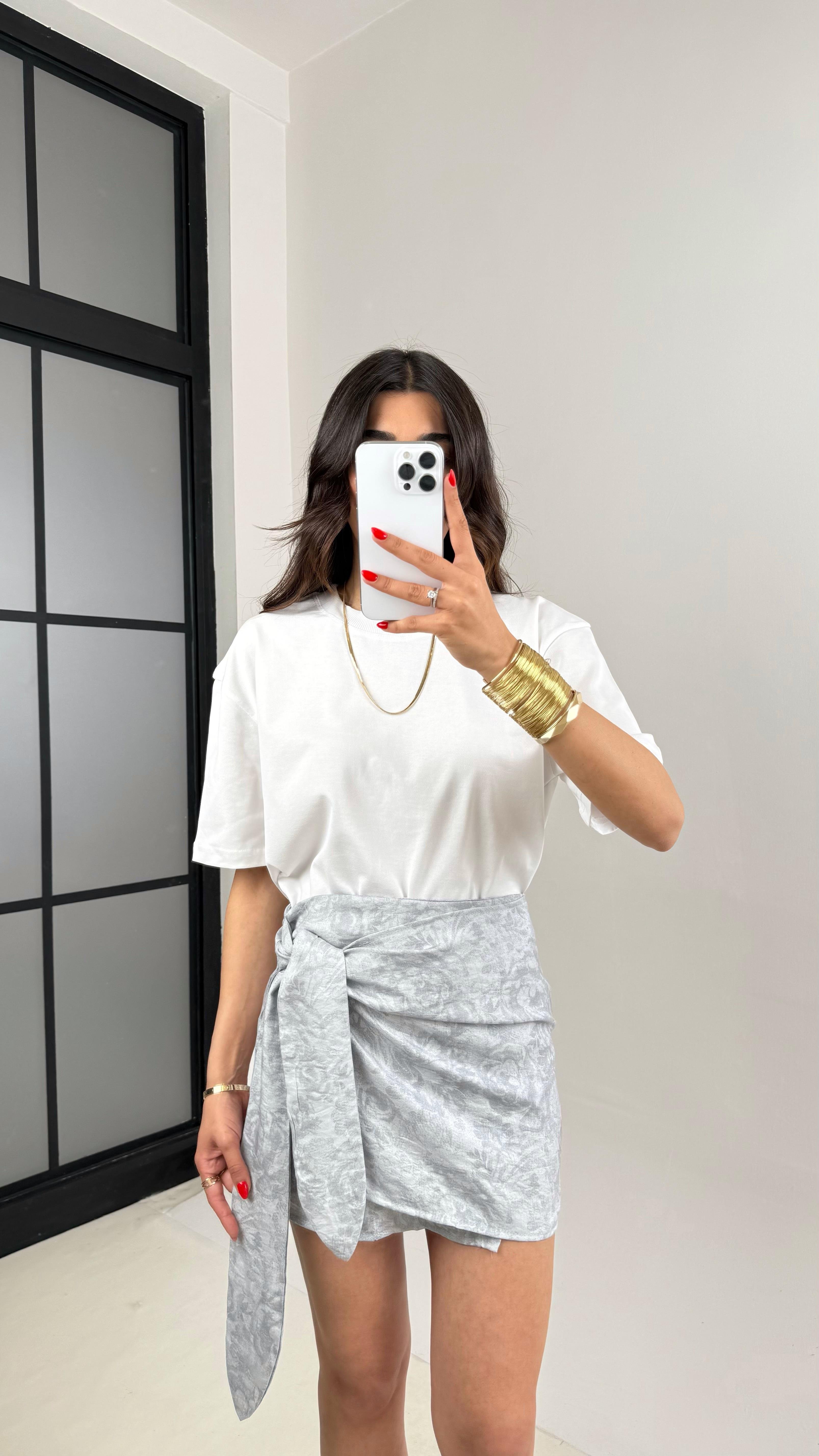 Gri Çiçek Desenli Yan Bağlama Detaylı Etek Gaus00463GausETEKGU1002084