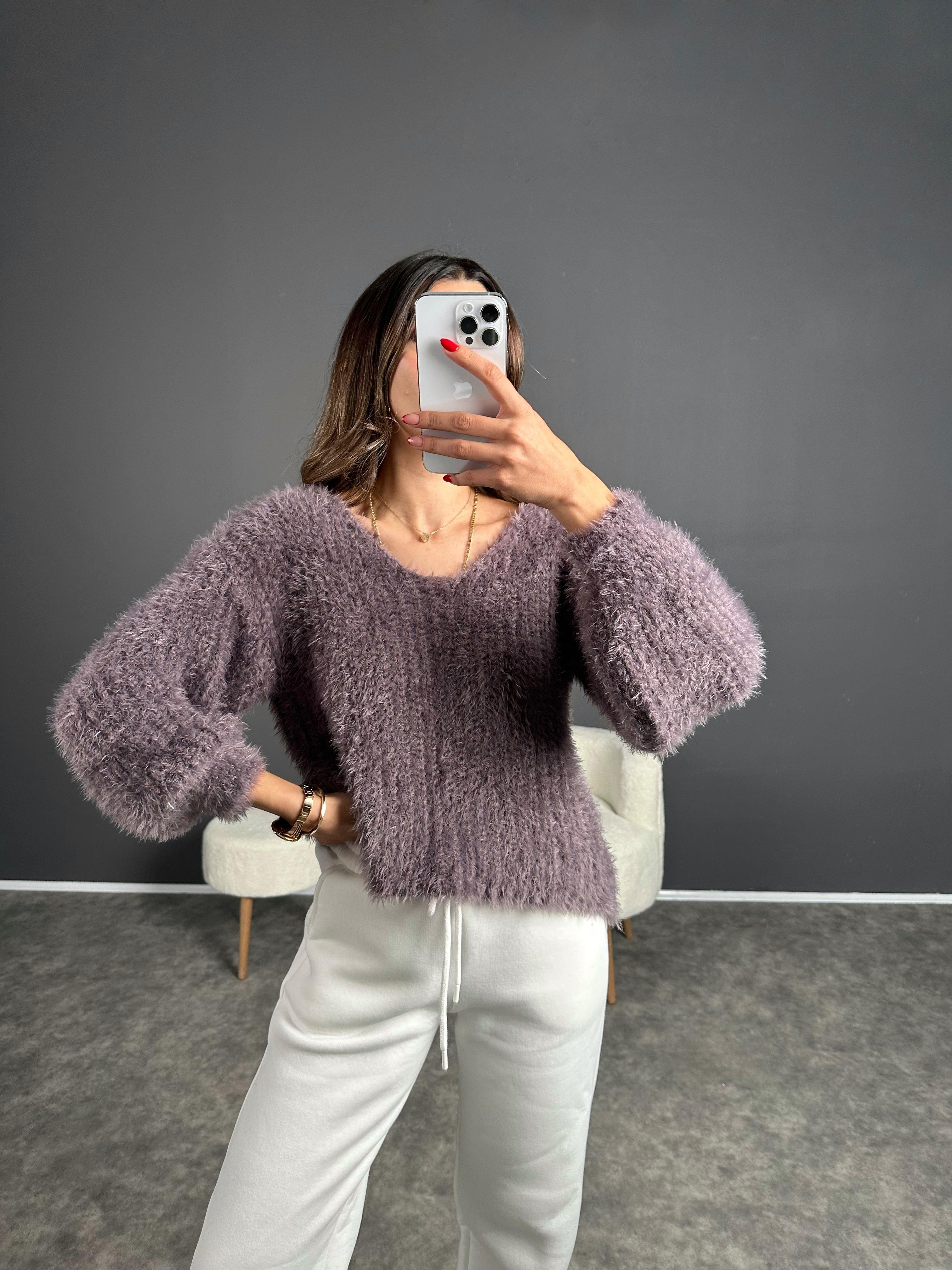 Grimsi Mor Sakallı Yumuşak Kazak 