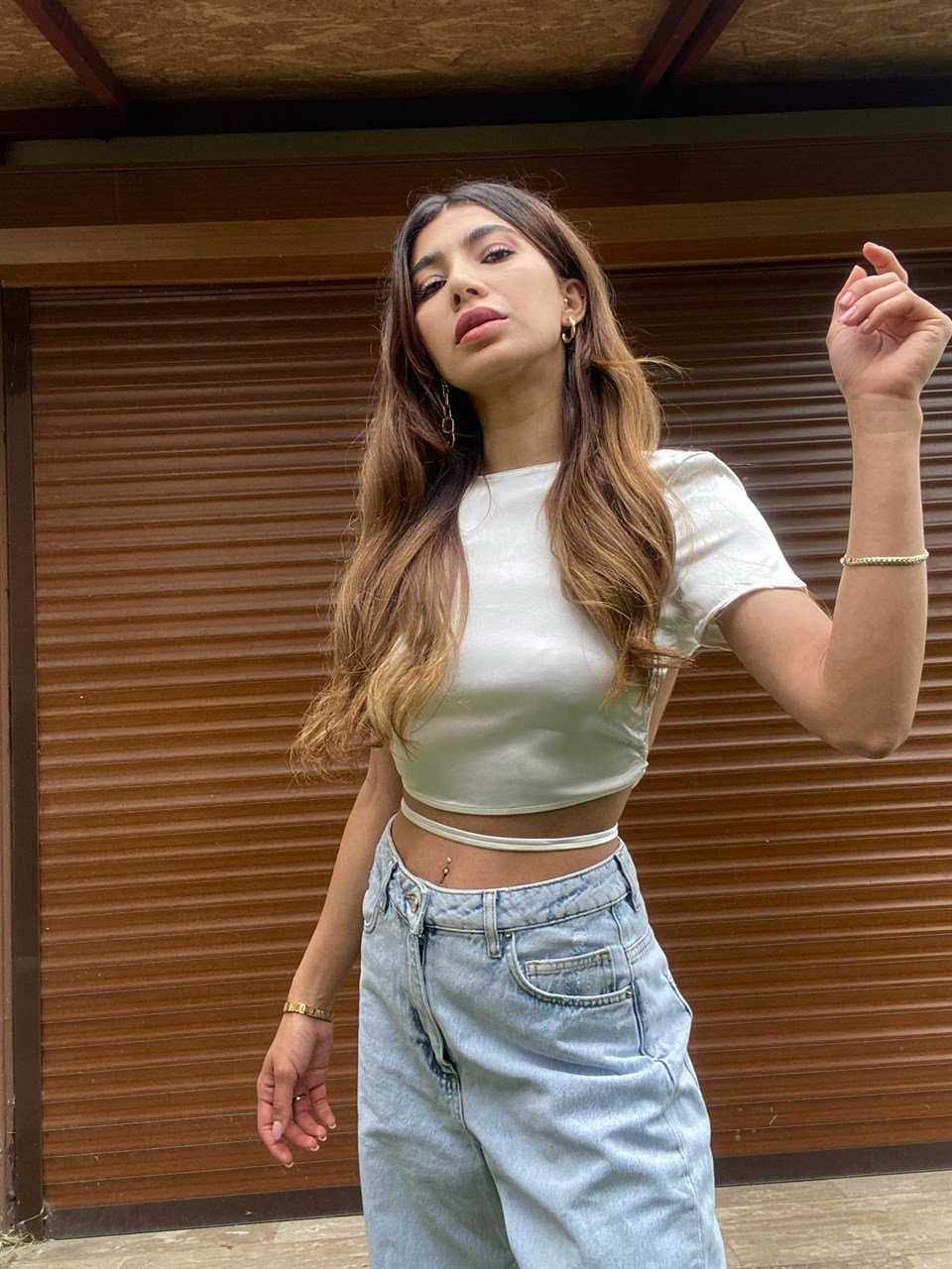 Orijinal Marka Beyaz Saten Sırt dekolteli Crop